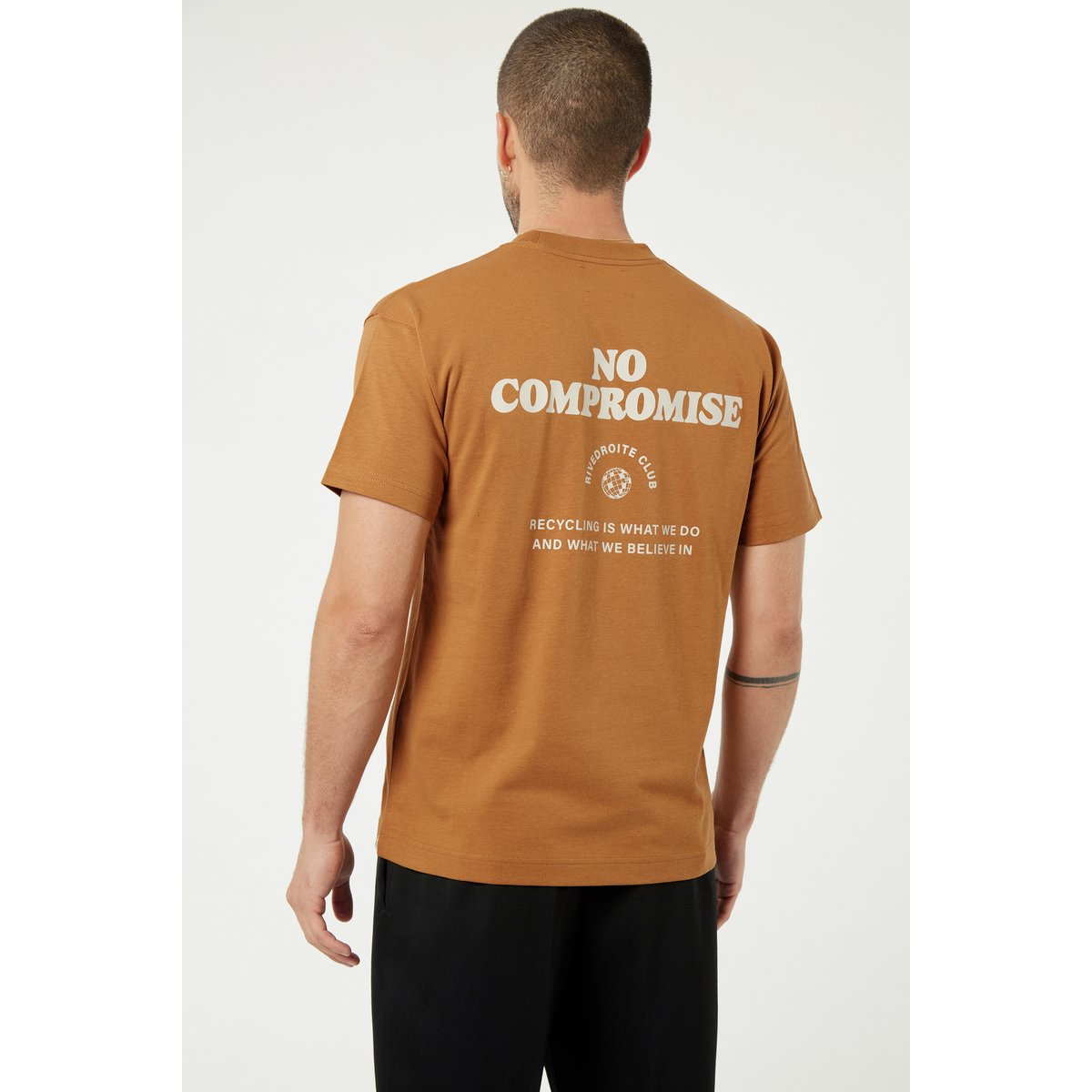 Tee shirt No Compromise PIGALLE tabac, RIVEDROITE
