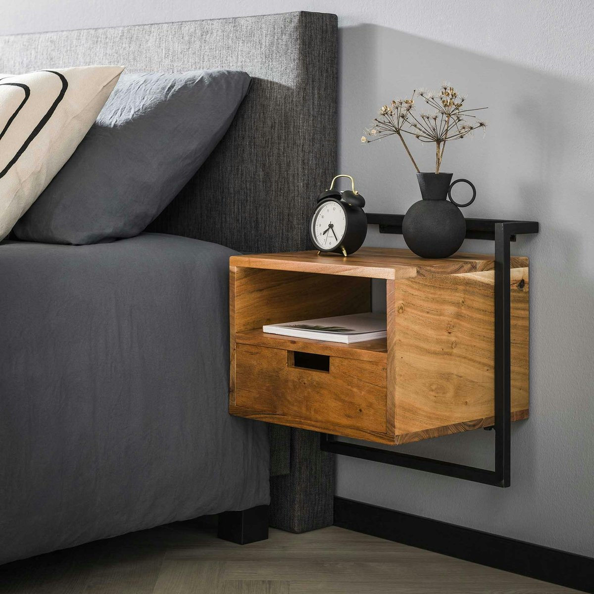 Table de chevet suspendue moderne en bois MELBOURNE bois naturel, PIER IMPORT
