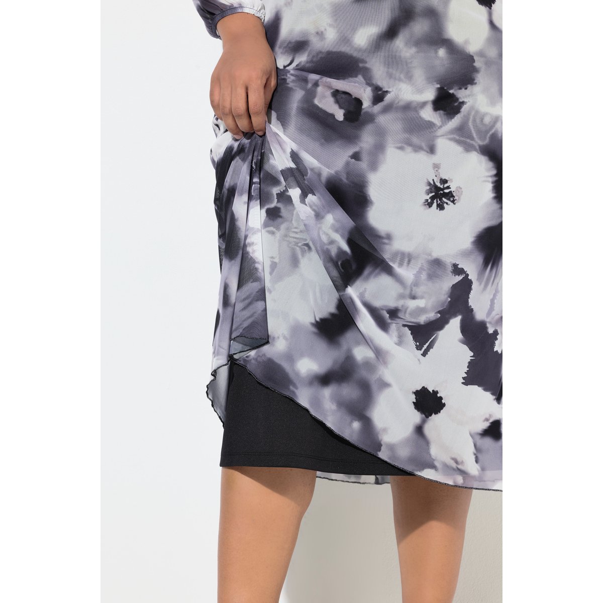 Robe maxi en tulle, motif à fleurs noir, ULLA POPKEN