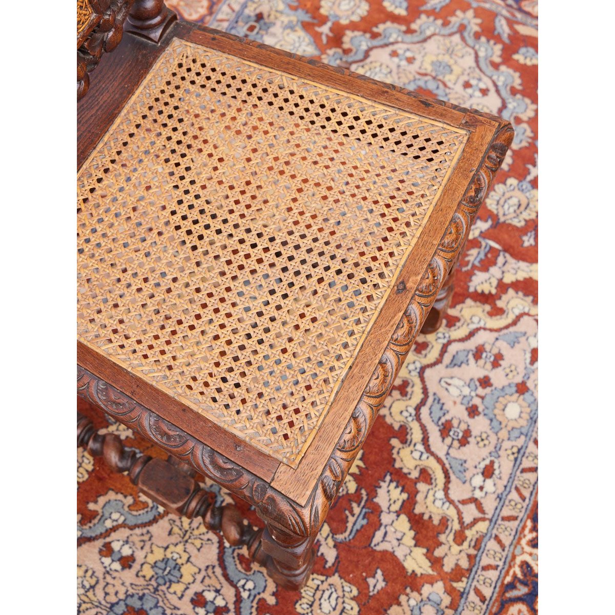 Lot de 4 chaises en chêne et cannage Claude N°1430 - Bon état bois foncé, DEBONGOUT