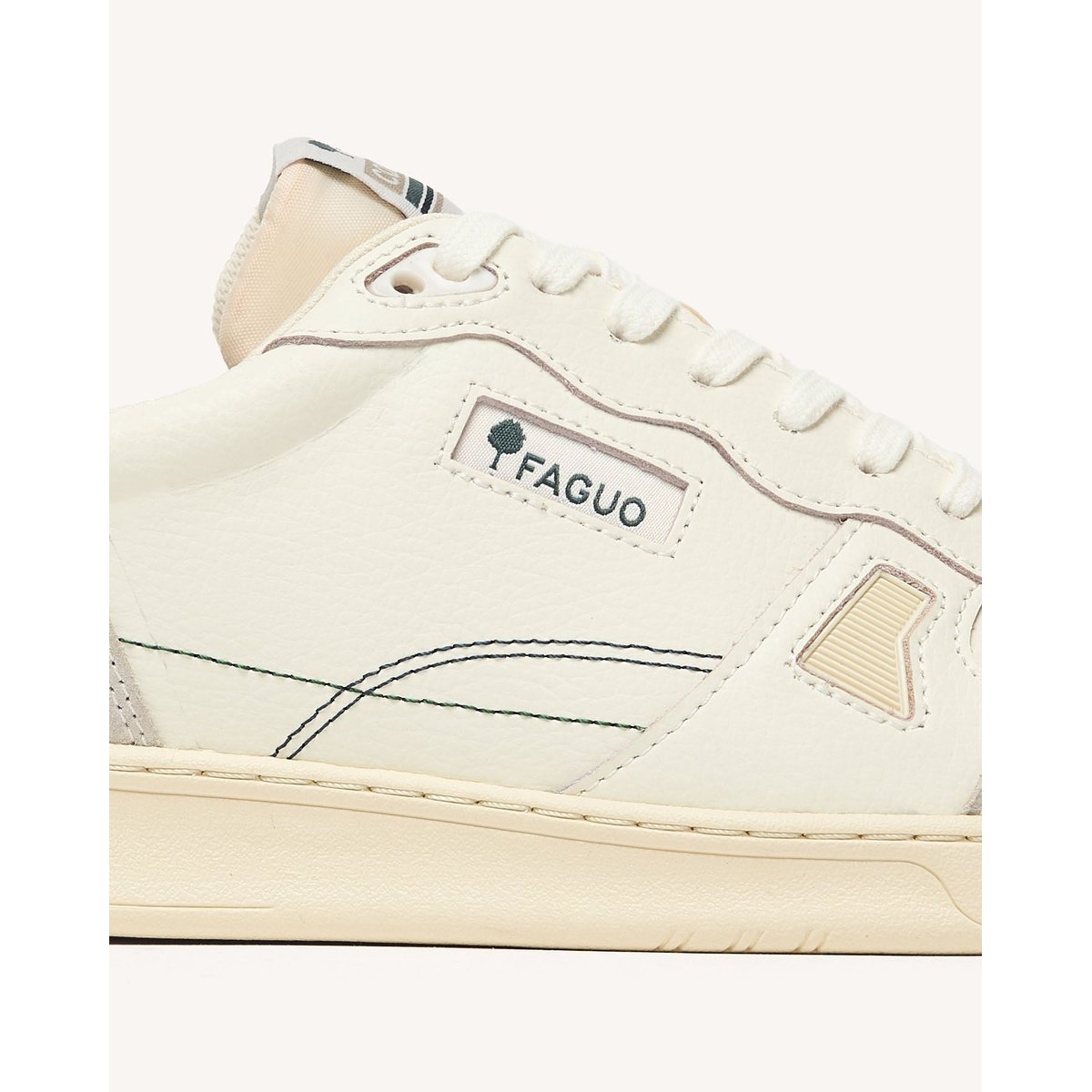 Baskets basses en cuir blanc et vert, FAGUO