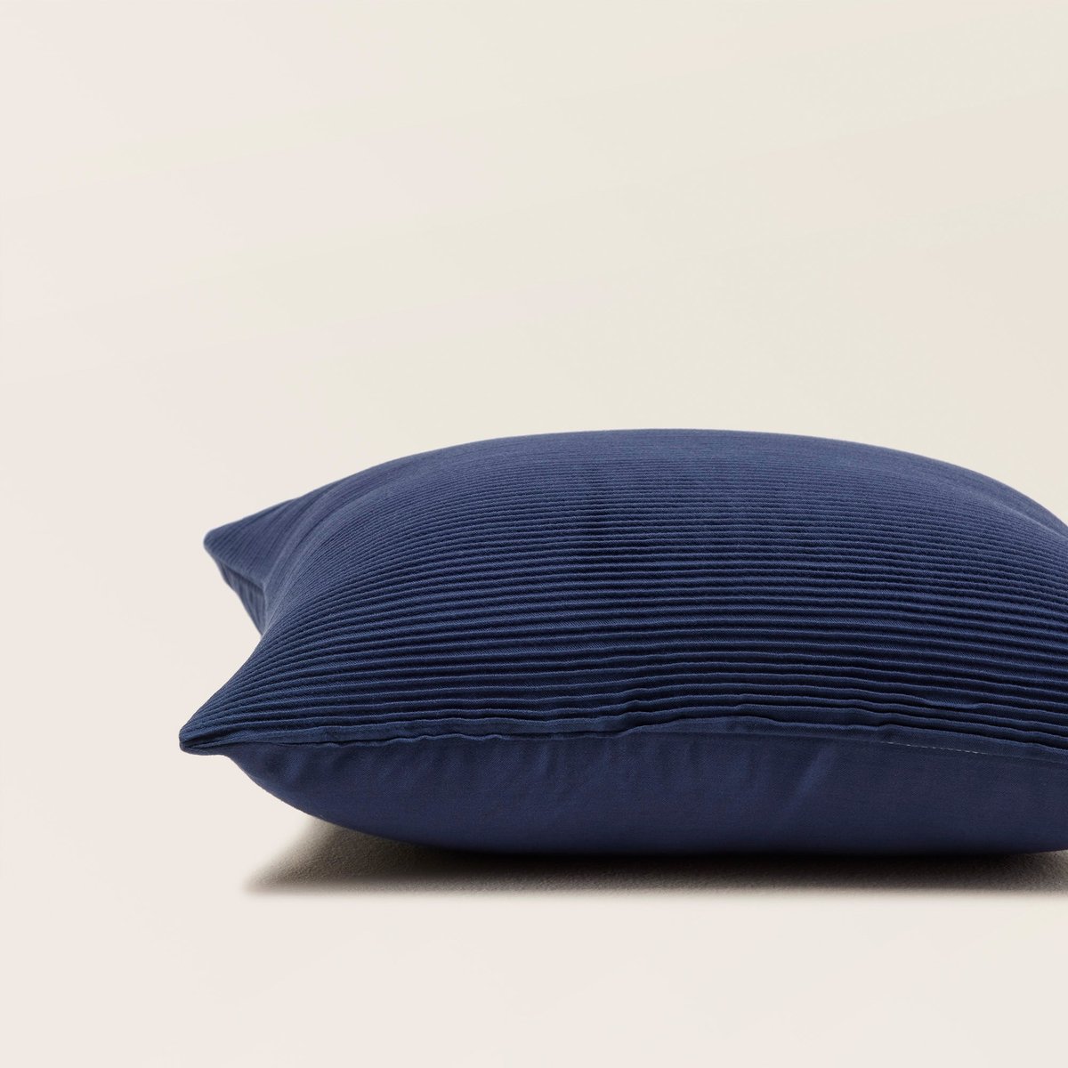 Housse De Coussin en Coton à l'effet plissé ONDINE indigo, MADURA