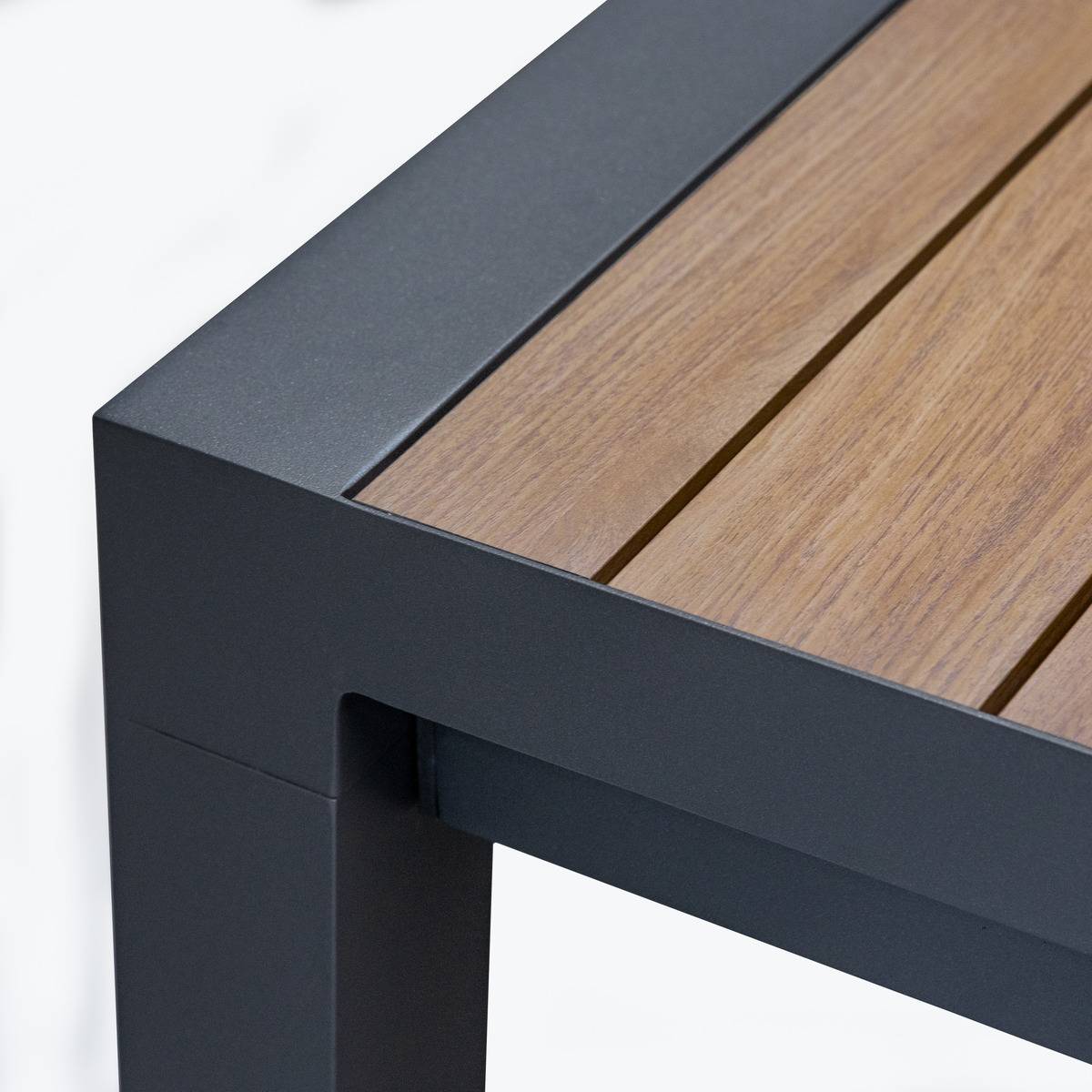 Table de jardin extensible carrée 10 places en aluminium effet bois ÉVASION miel, HESPERIDE