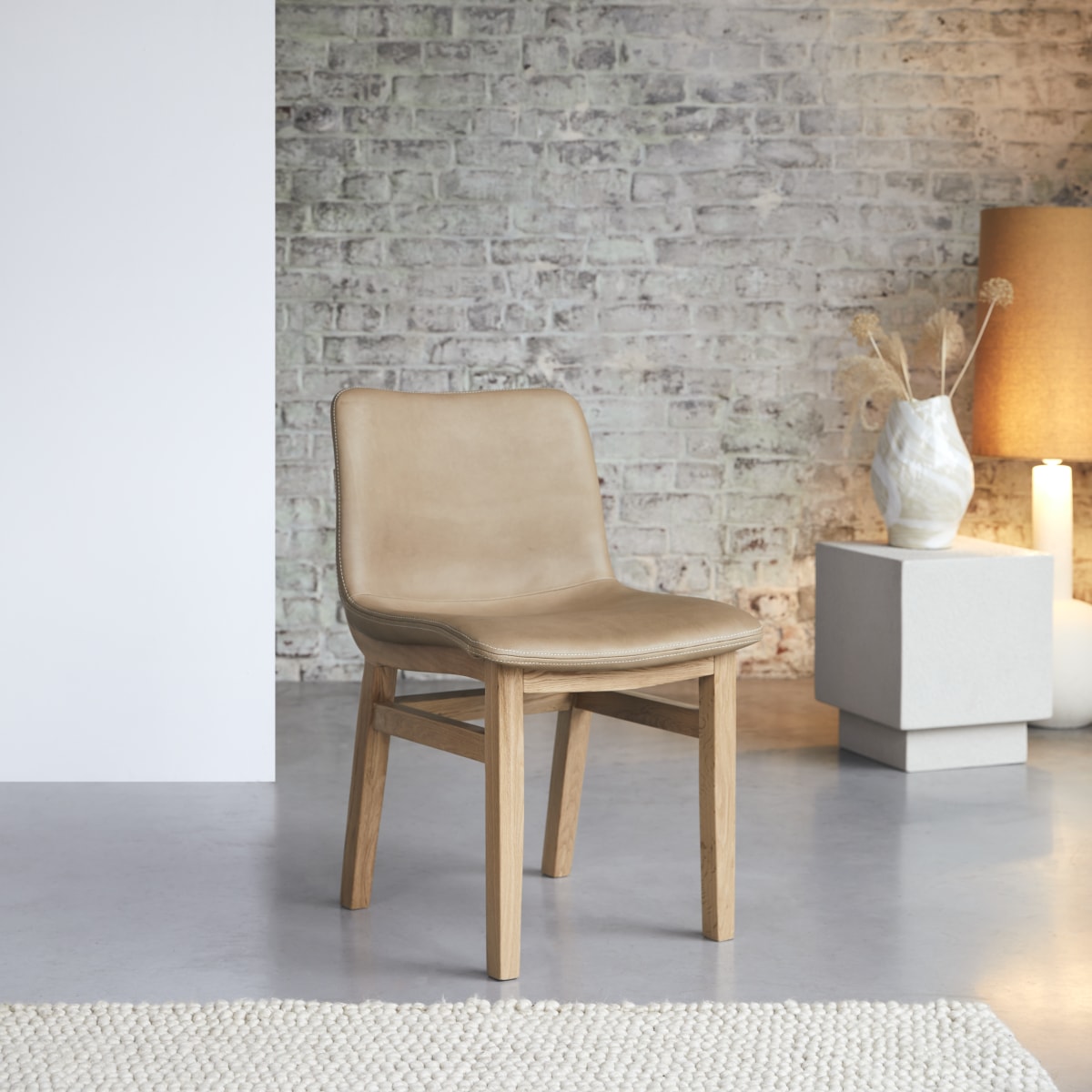 Chaise en Tissu massif, COCOON marron, TIKAMOON
