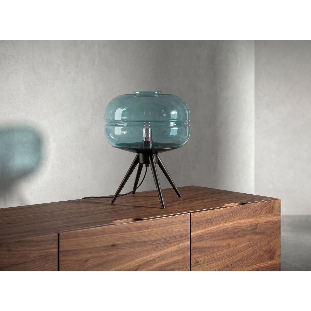 Lampe de table en verre et acier bleu | noir, ANGEL CERDA