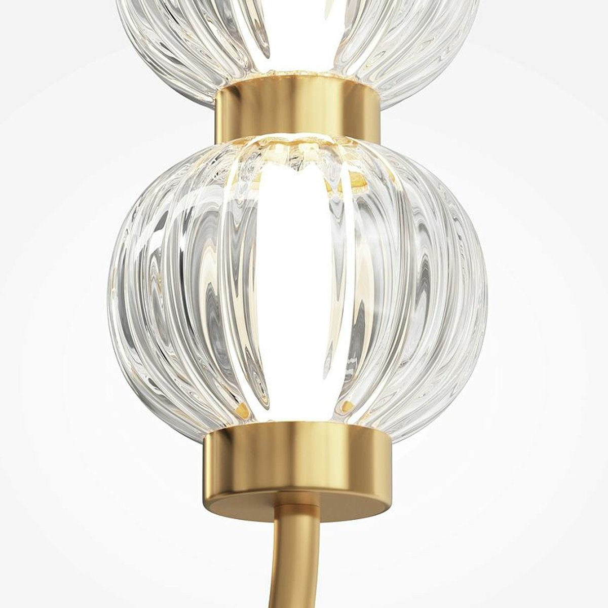 Applique rétro - perles ciselées en verre sur cadre ovale BELLA doré, PIER IMPORT