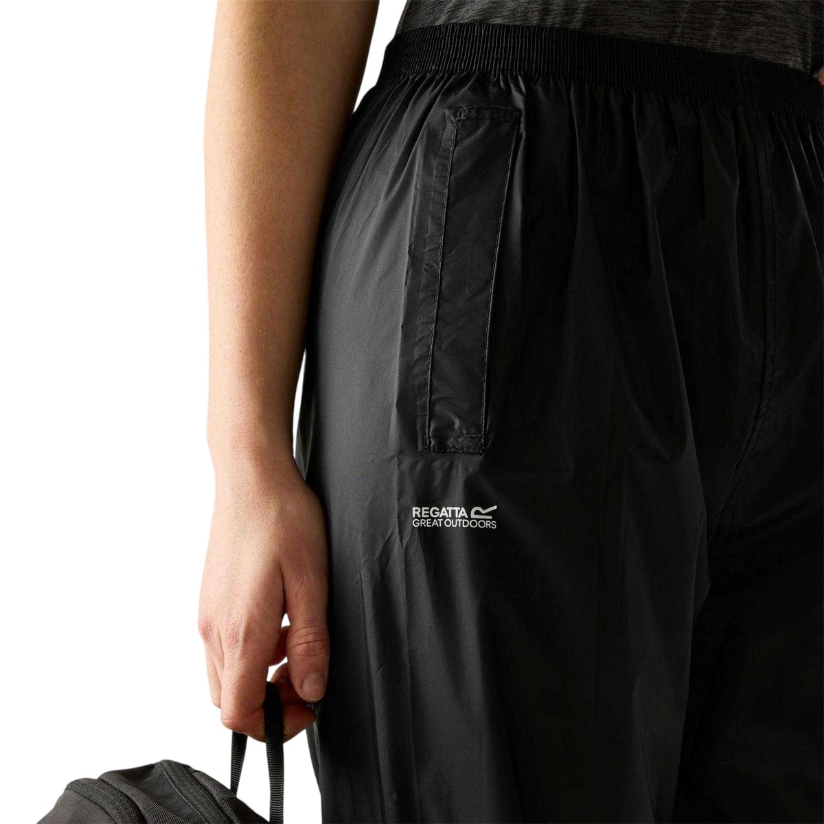 Pantalon de pluie uni à taille élastiquée noir, REGATTA