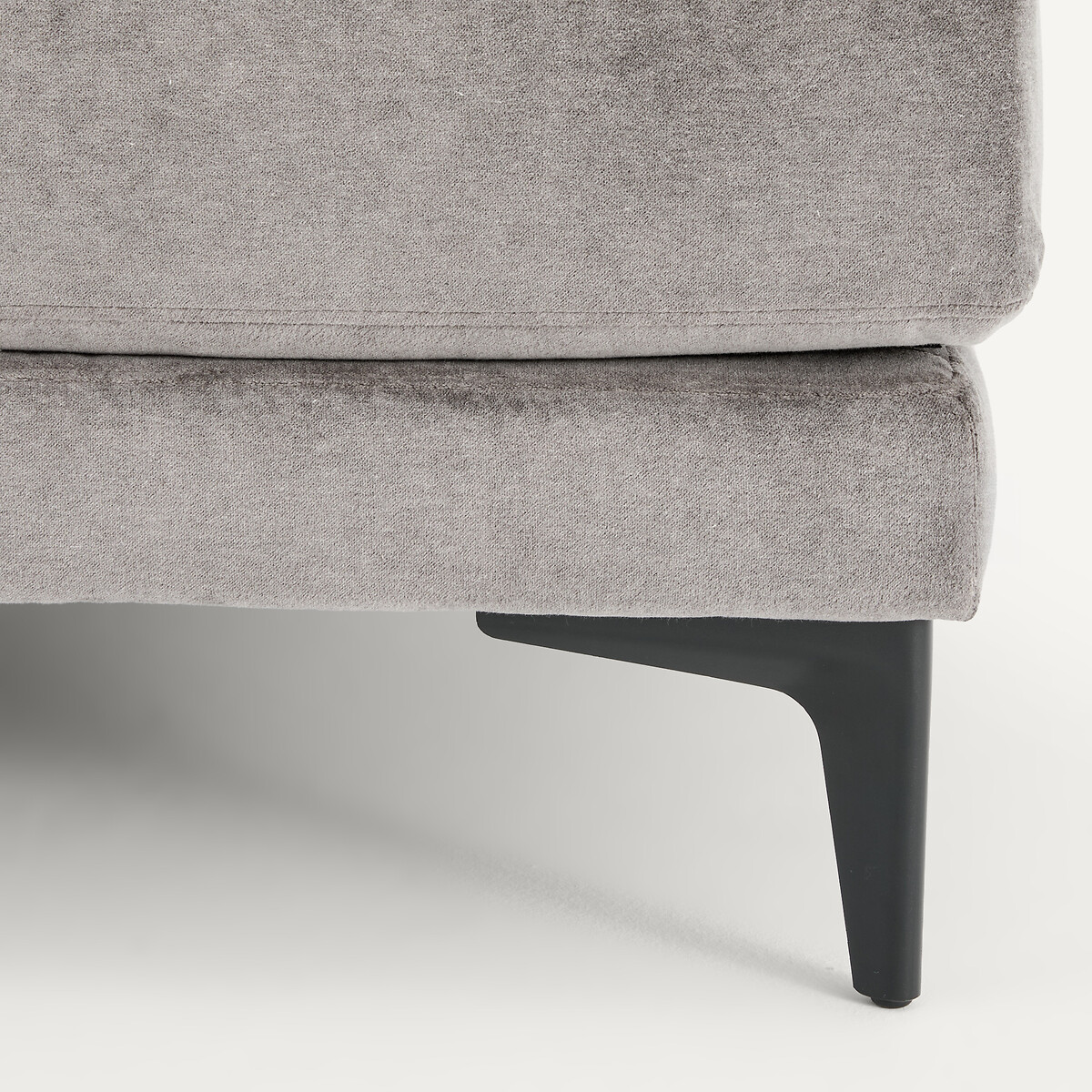 Repose-pieds avec plateau, en velours stone, MODERNISTE gris souris, EMMANUEL GALLINA X AM.PM