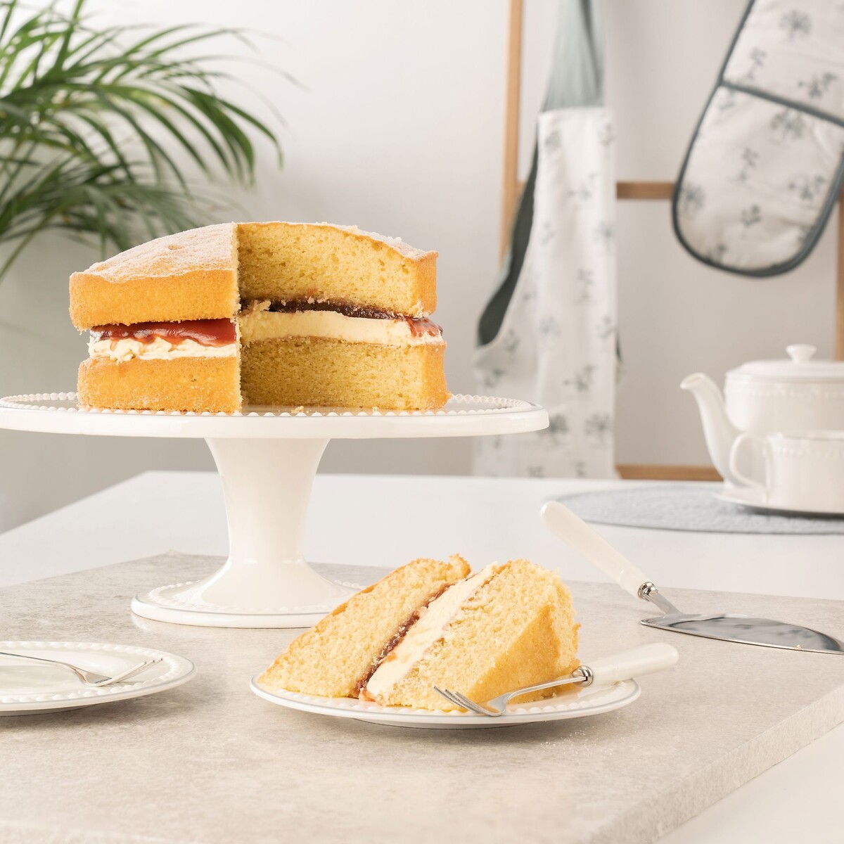 Set of 4 Signature Cake Forks white, MARY BERRY