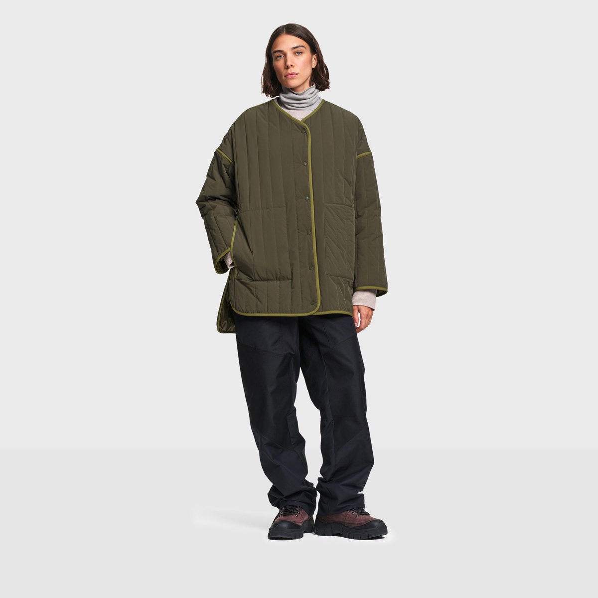 Veste matelassée coupe trapèze déperlante REPREVE vert olive foncé, AIGLE