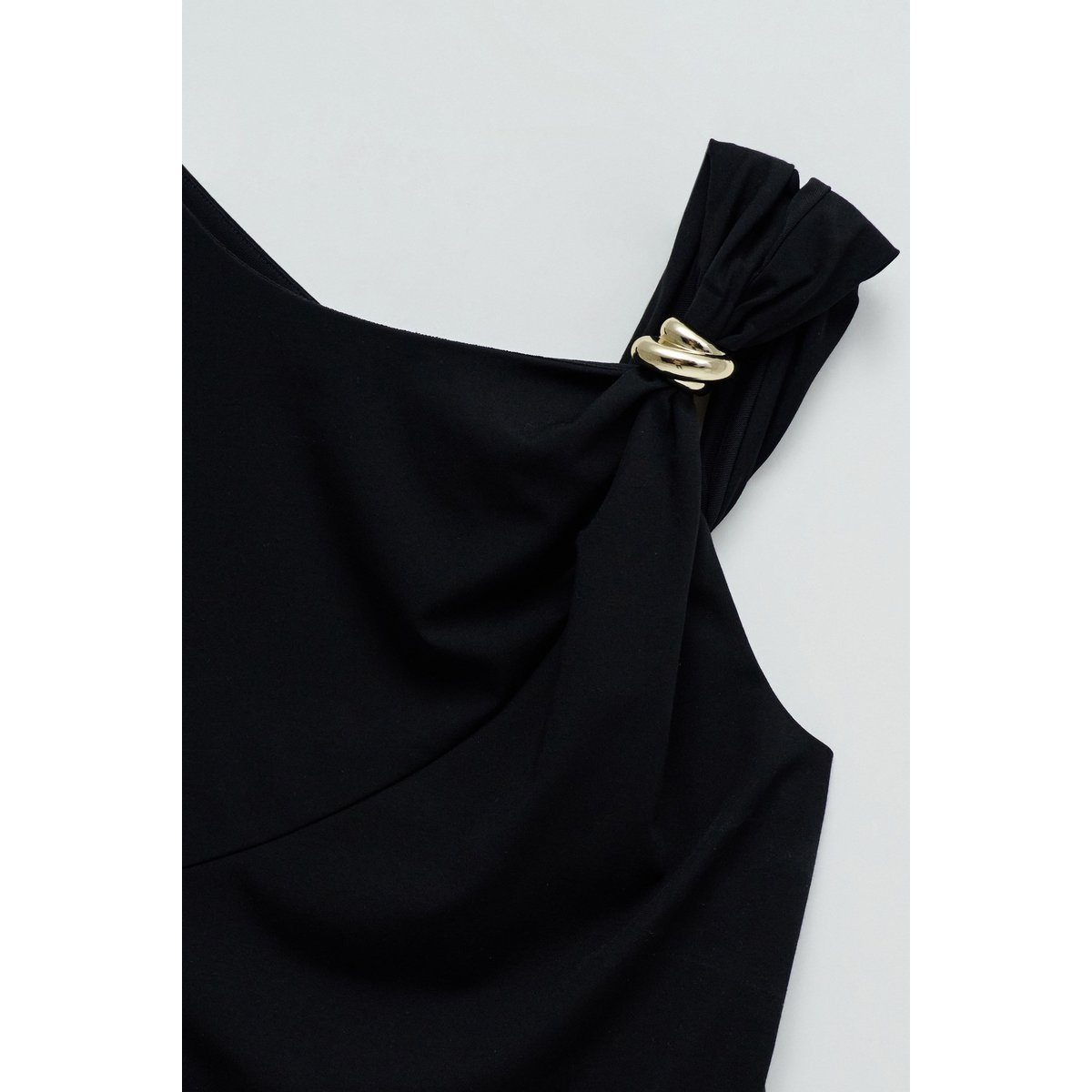 TOP AVEC DÉCOLLETÉ ASYMÉTRIQUE noir, SALSA JEANS