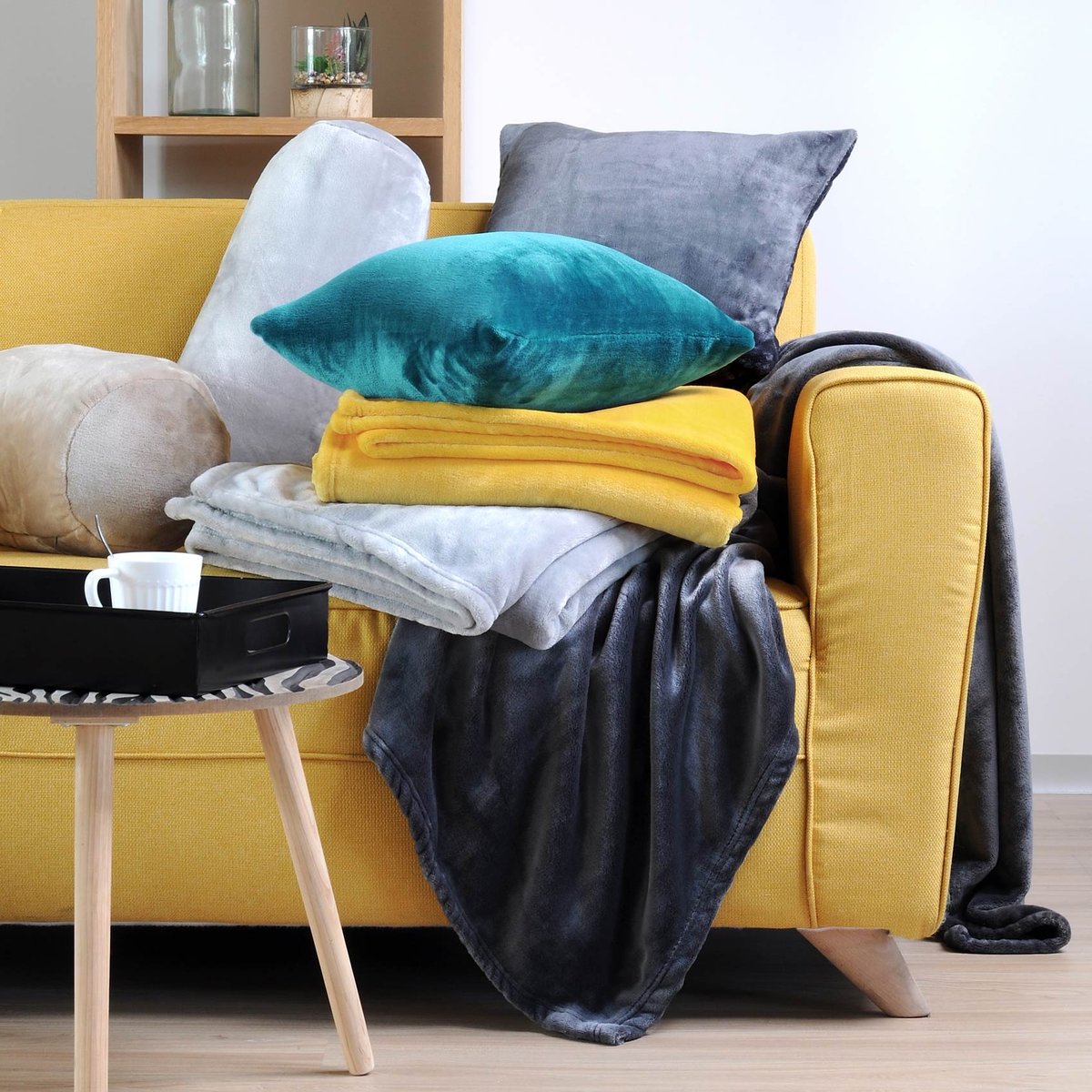Housse de coussin douceur marron brun, LOVELY CASA