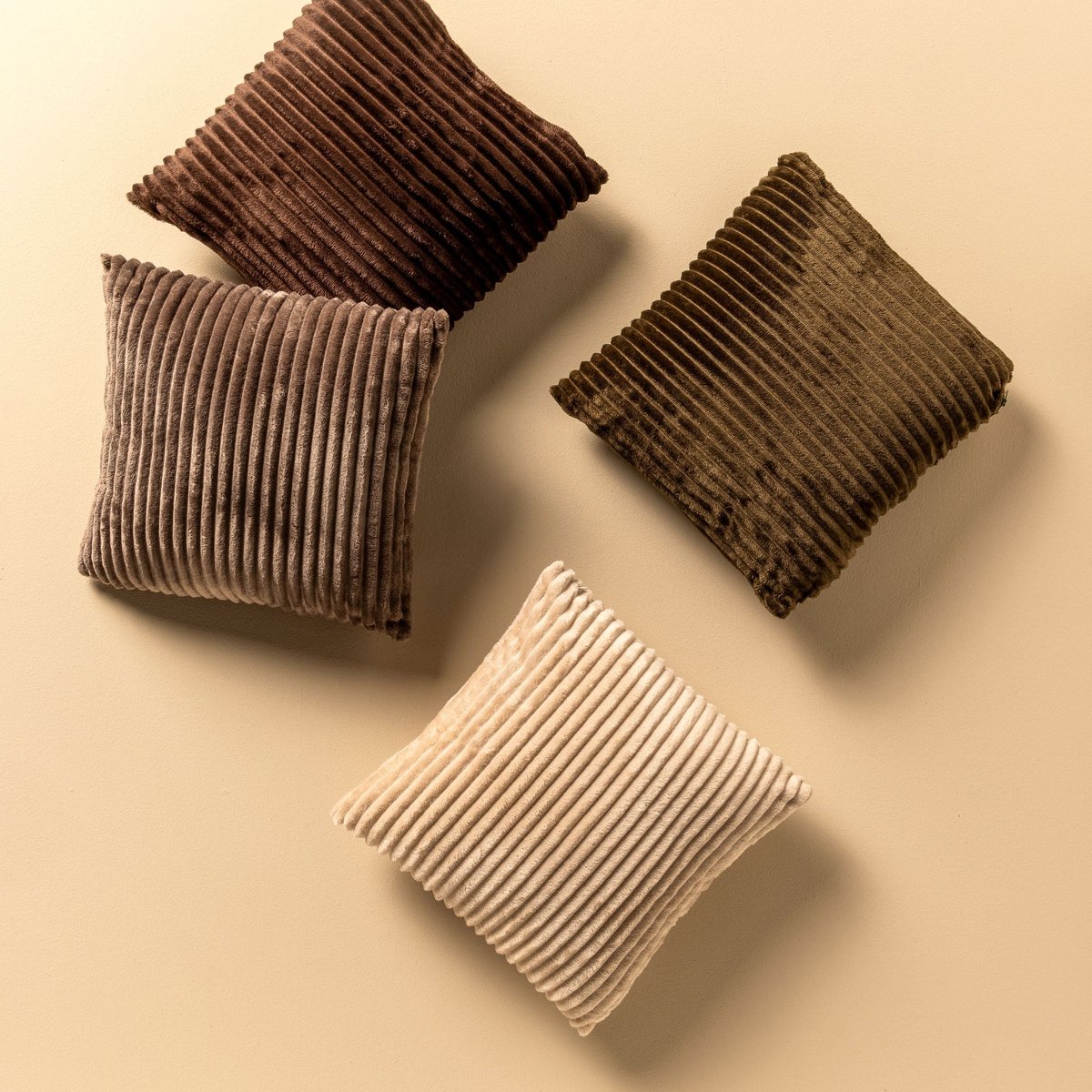 Coussin Mart taupe, DUTCH DECOR
