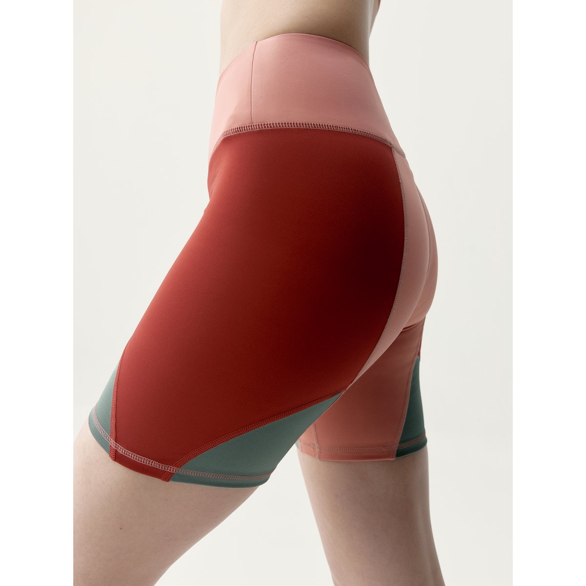 Short Moulant de Sport Performance DARANA orange/beige, BORN