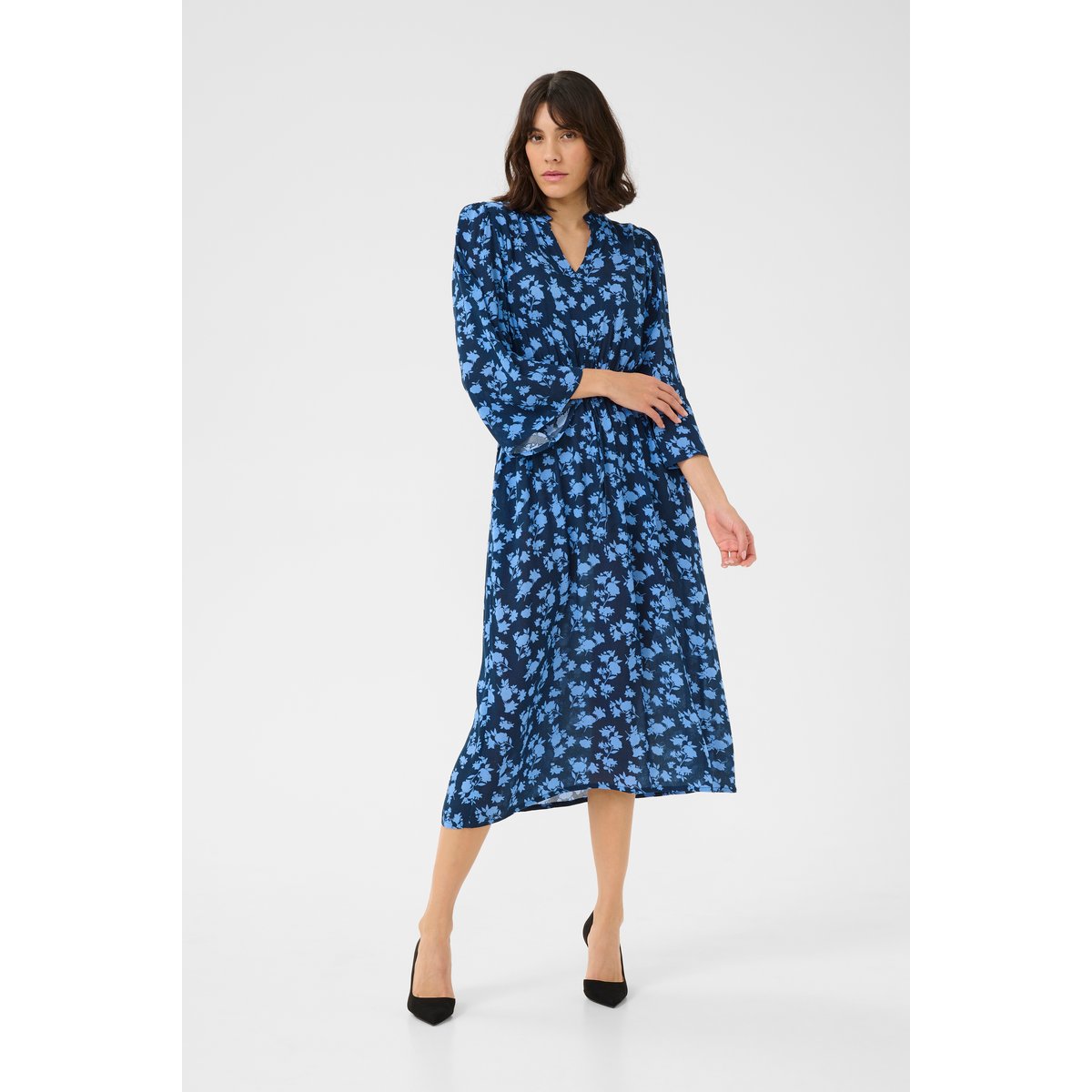 Dress bleu floral midnight m./ebbe&flow flower, KAFFE