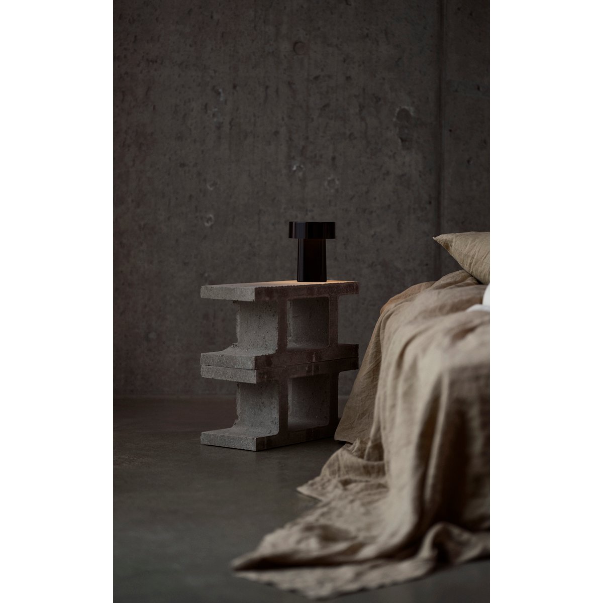 Lampe OBLONG noir, ZONE DENMARK