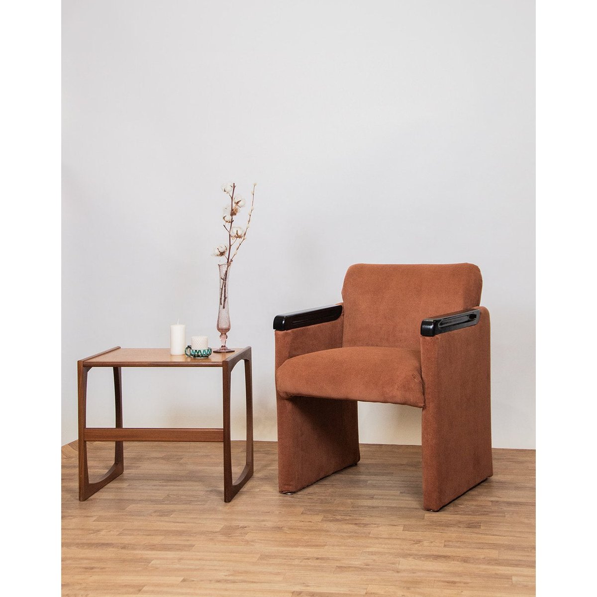 Fauteuil en velours côtelé Jakob N°109 - Bon état marron, DEBONGOUT
