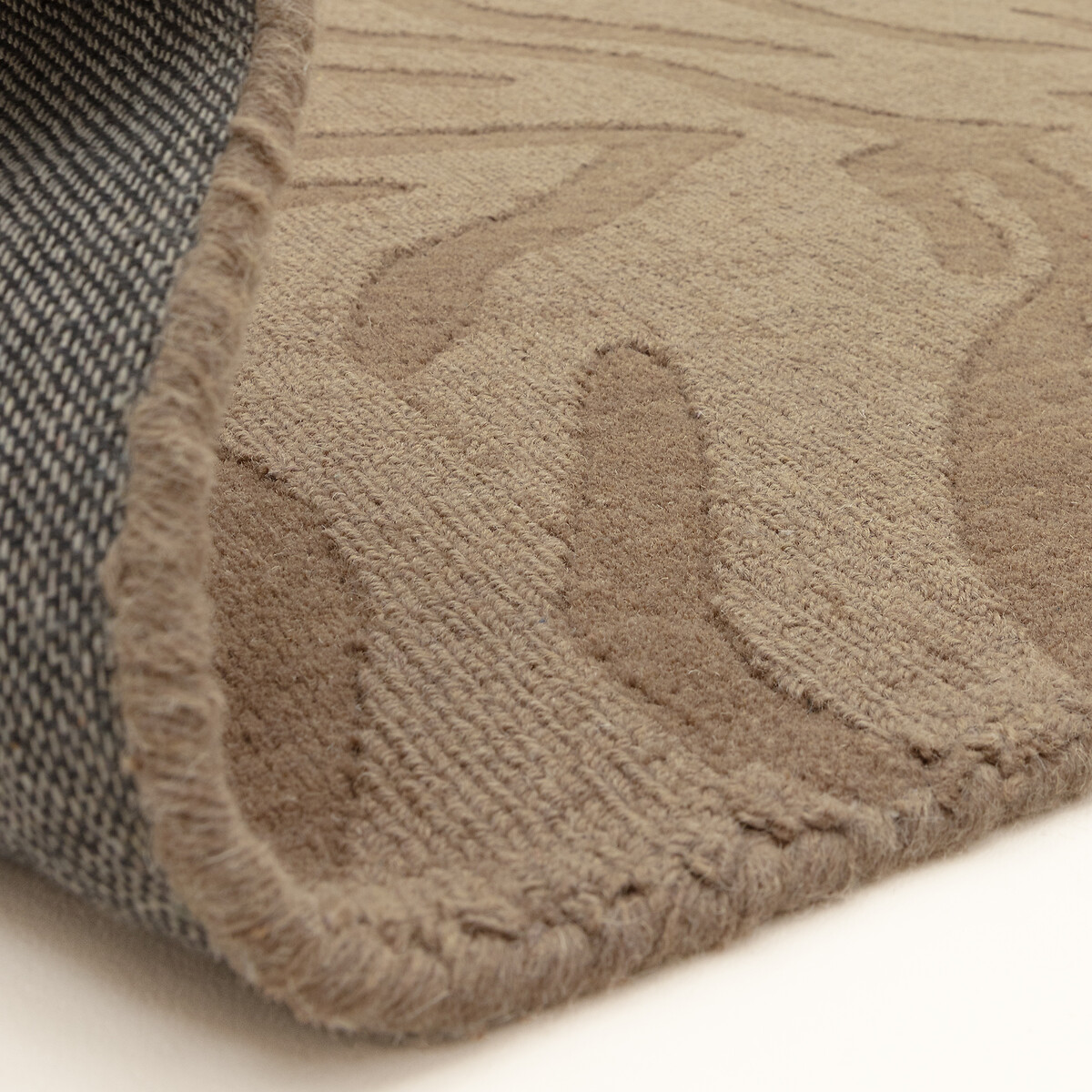 Tigra Hand Carved Rug brown , SO'HOME