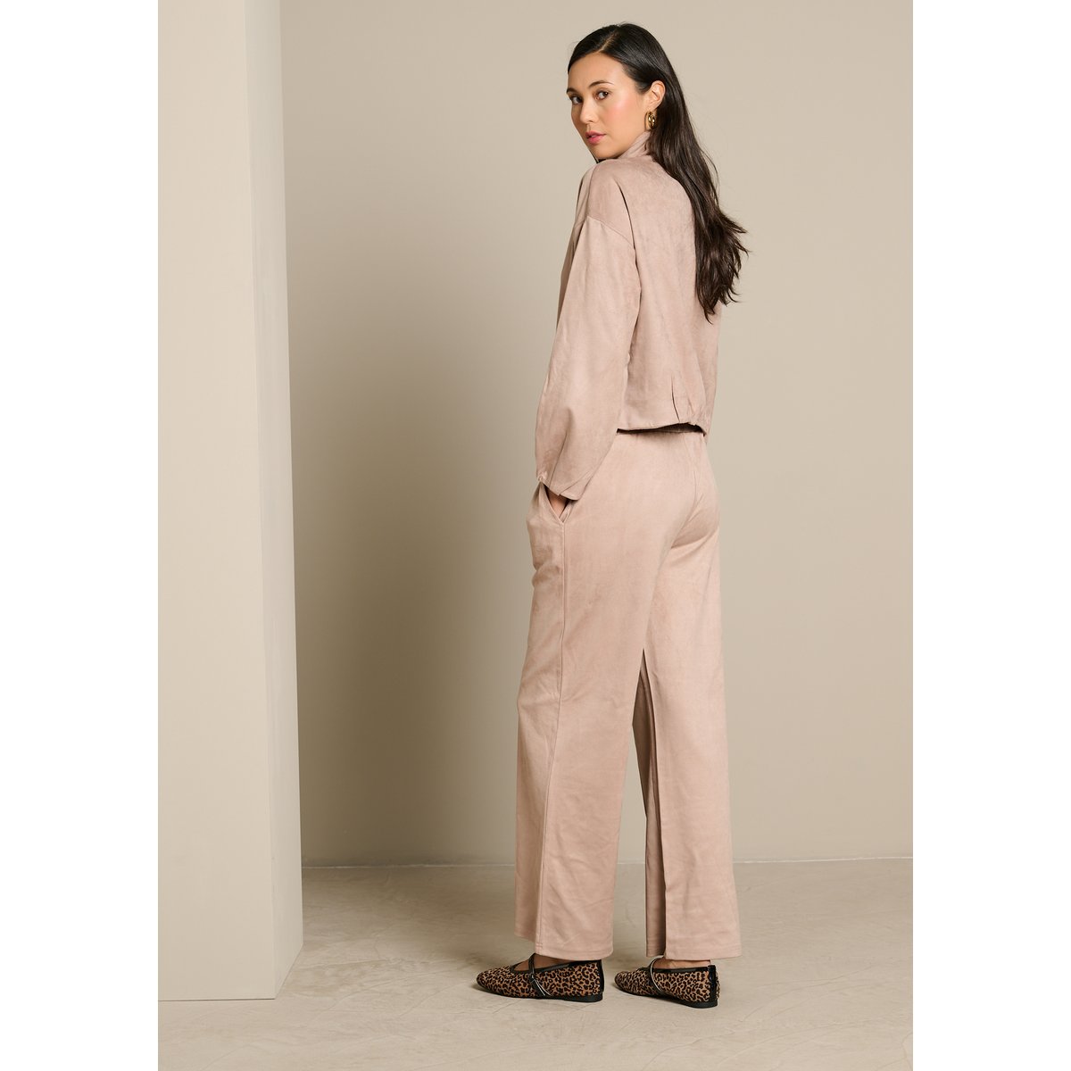 Pantalon fluide effet suédé taupe, LOLALIZA
