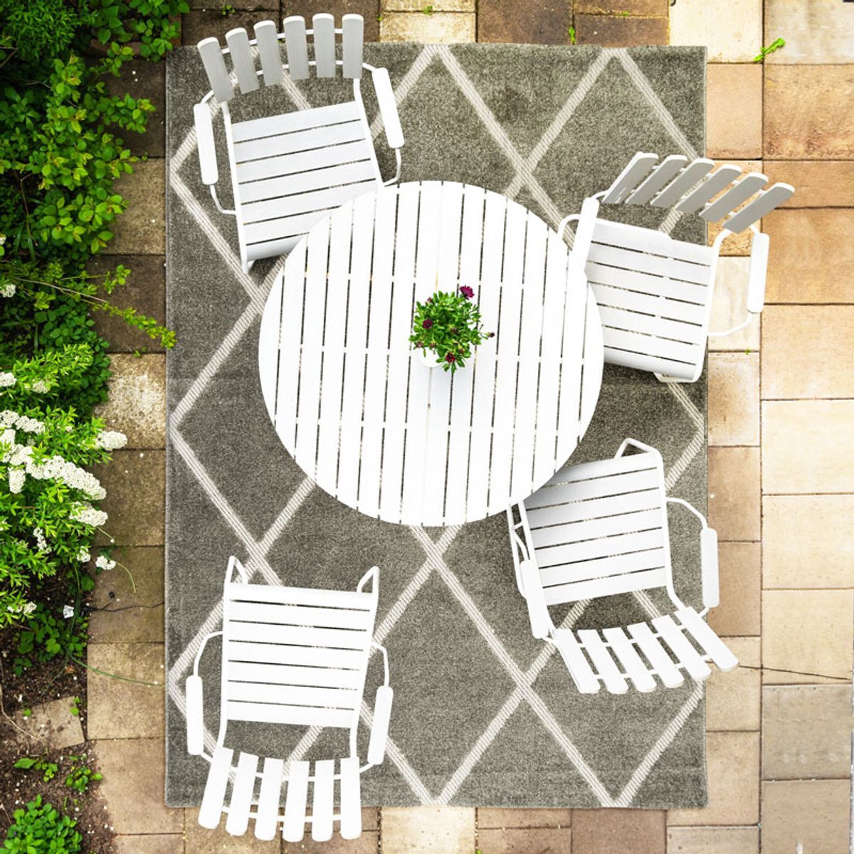 Tapis moderne pour intérieur-extérieur  DEHORS-DEDANS CROISILLE gris, THE DECO FACTORY