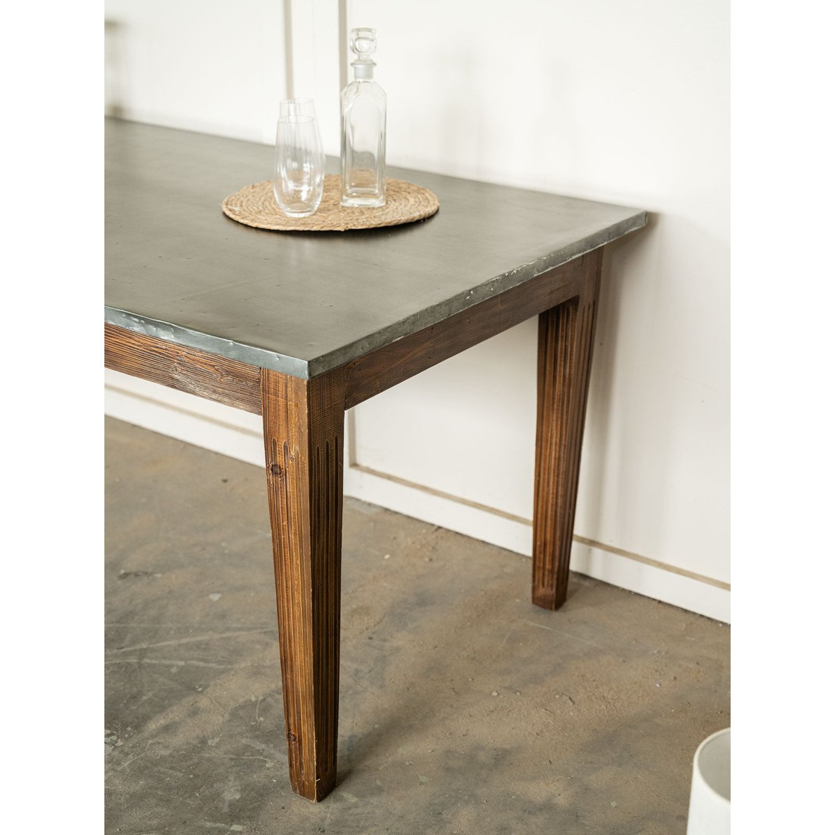 Grande table à manger de campagne Romy N°1556 - Bon état bois foncé, DEBONGOUT