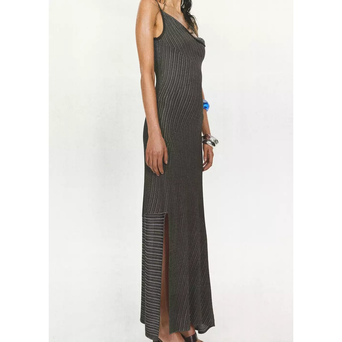 Robe en maille à rayures asymétrique café, MANGO
