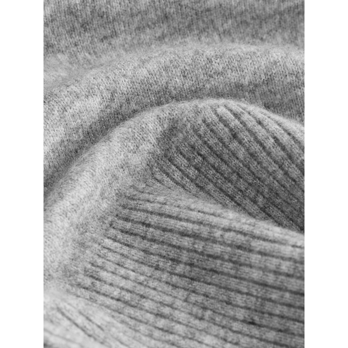 Pull ras du cou en maille avec laine gris mélangé, NEXT
