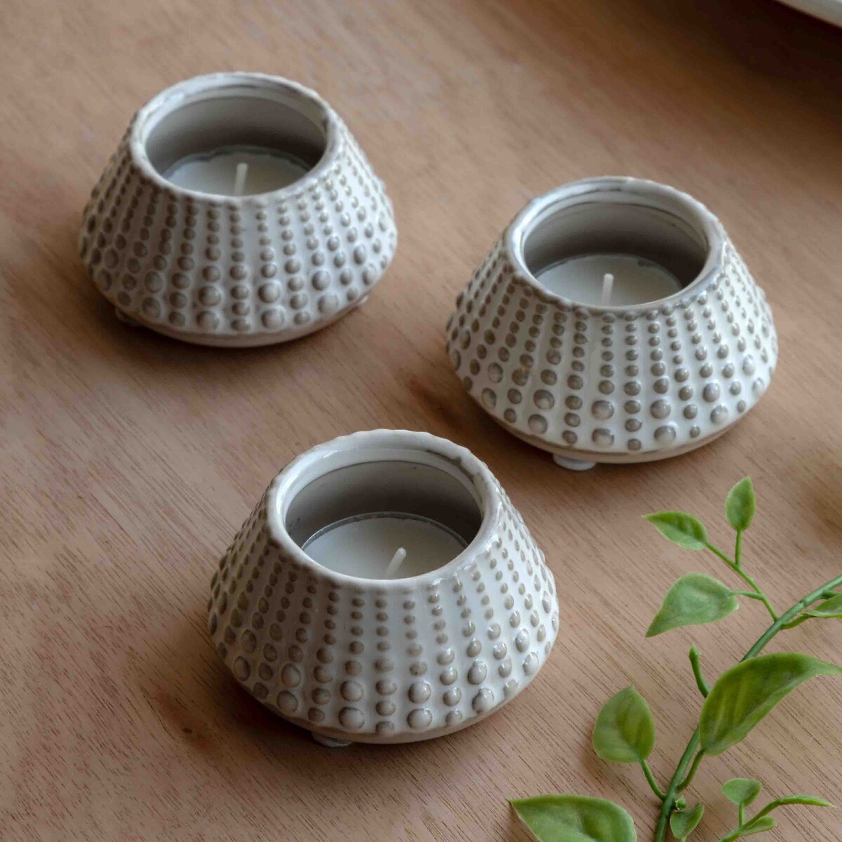 Set of 3 Frisa Dotted Tealight Holders white, ÉDITÉ
