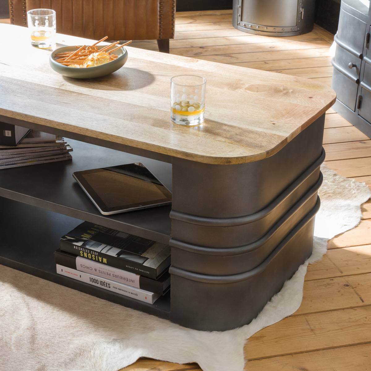 Table basse en métal ovale LOCKER gris, MADE IN MEUBLES 