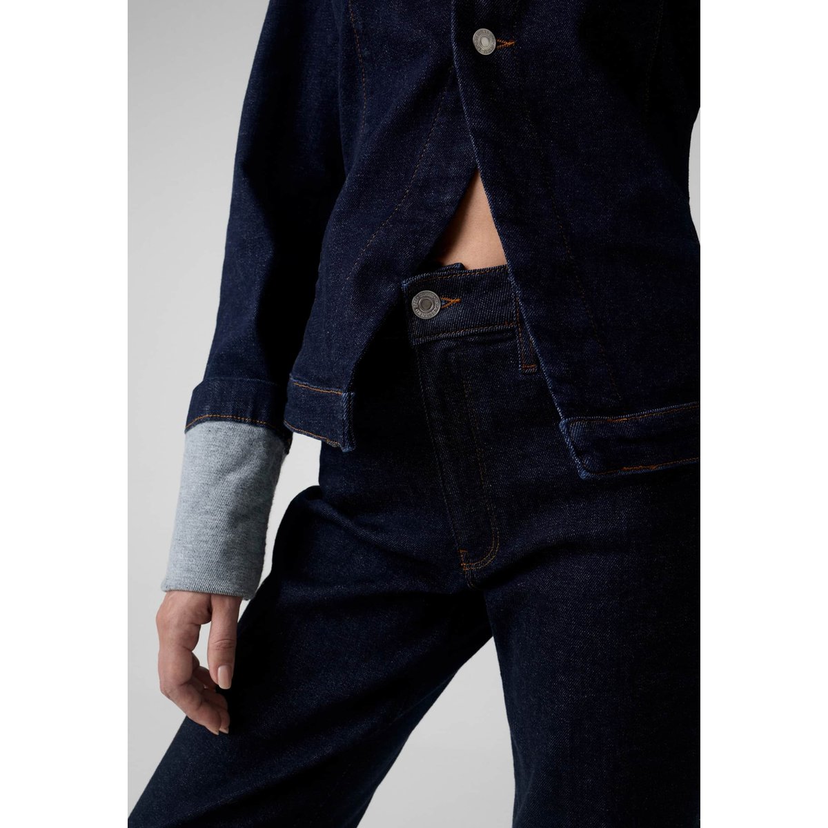 Jean Droit Victoire bleu, GUESS