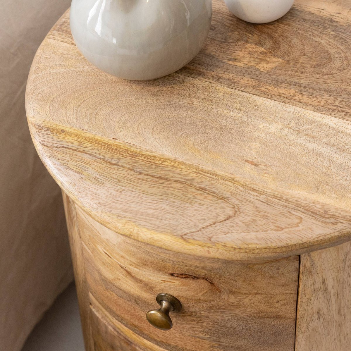 Table de chevet en bois de manguier MAËVA bois clair, MADE IN MEUBLES
