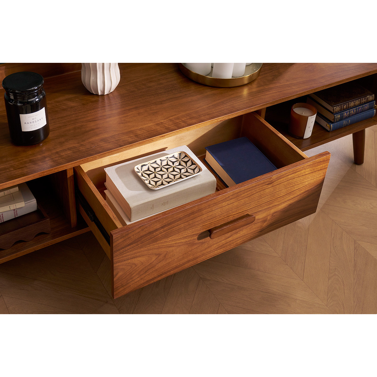 Meuble TV scandinave en bois L180 cm HALLEN noyer, MILIBOO