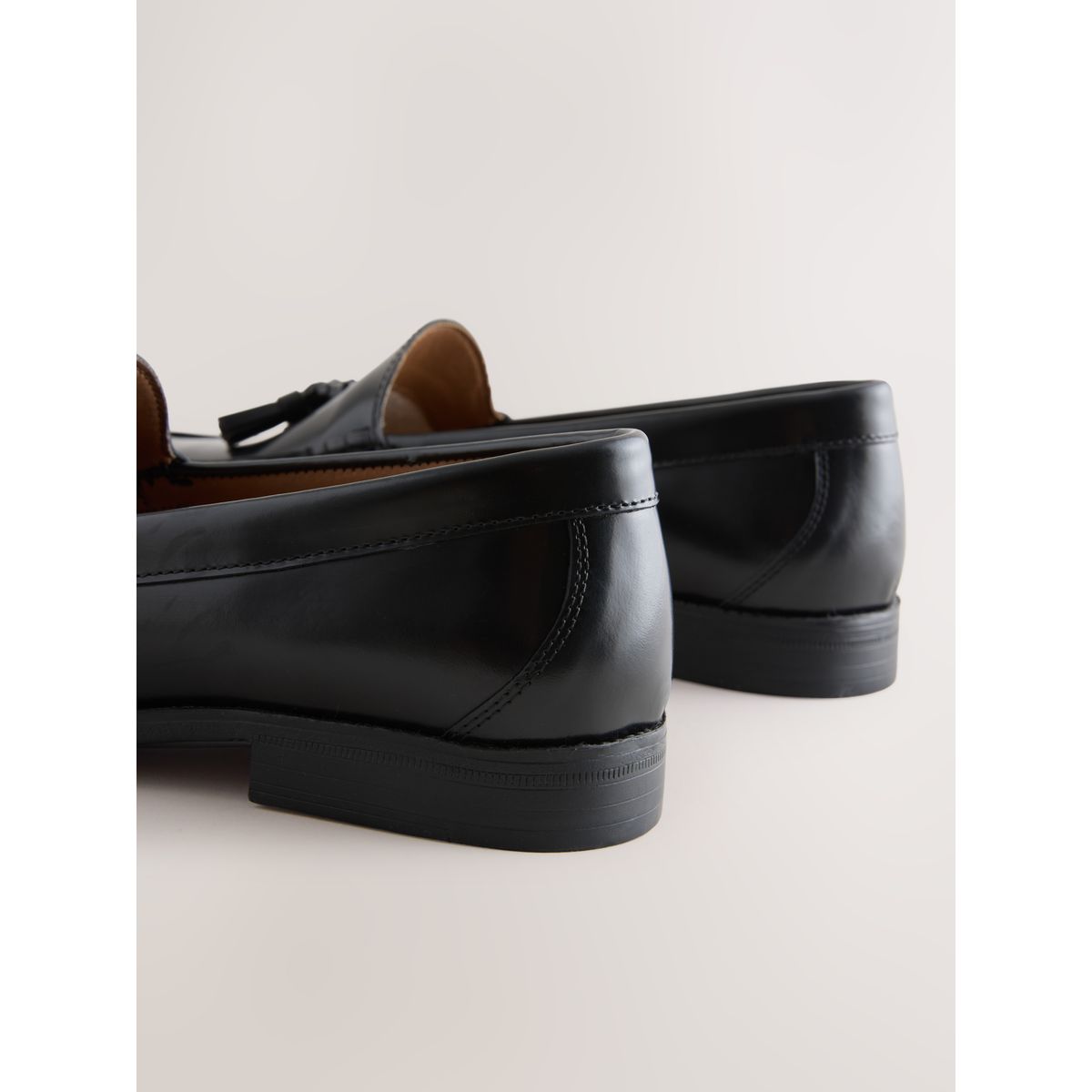 Mocassins à glands en cuir noir, NEXT