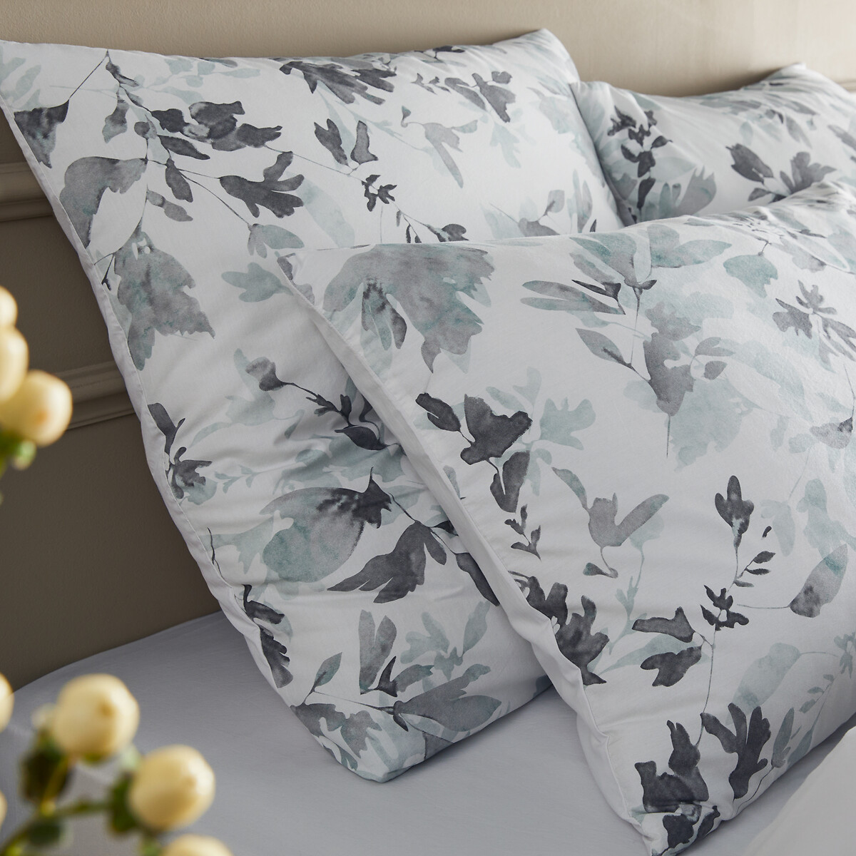 Celadona Cotton Percale & Lyocell Duvet Cover white/pale green/blue, AM.PM