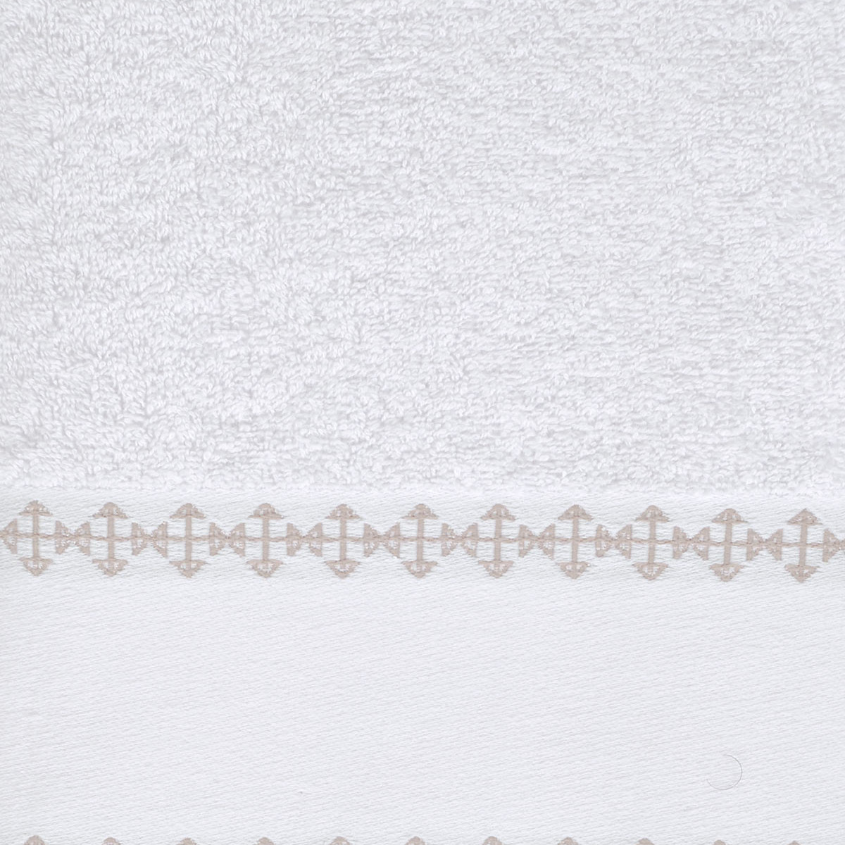 Drap de bain tissé jacquard ARROW blanc/ficelle, SENSEI MAISON