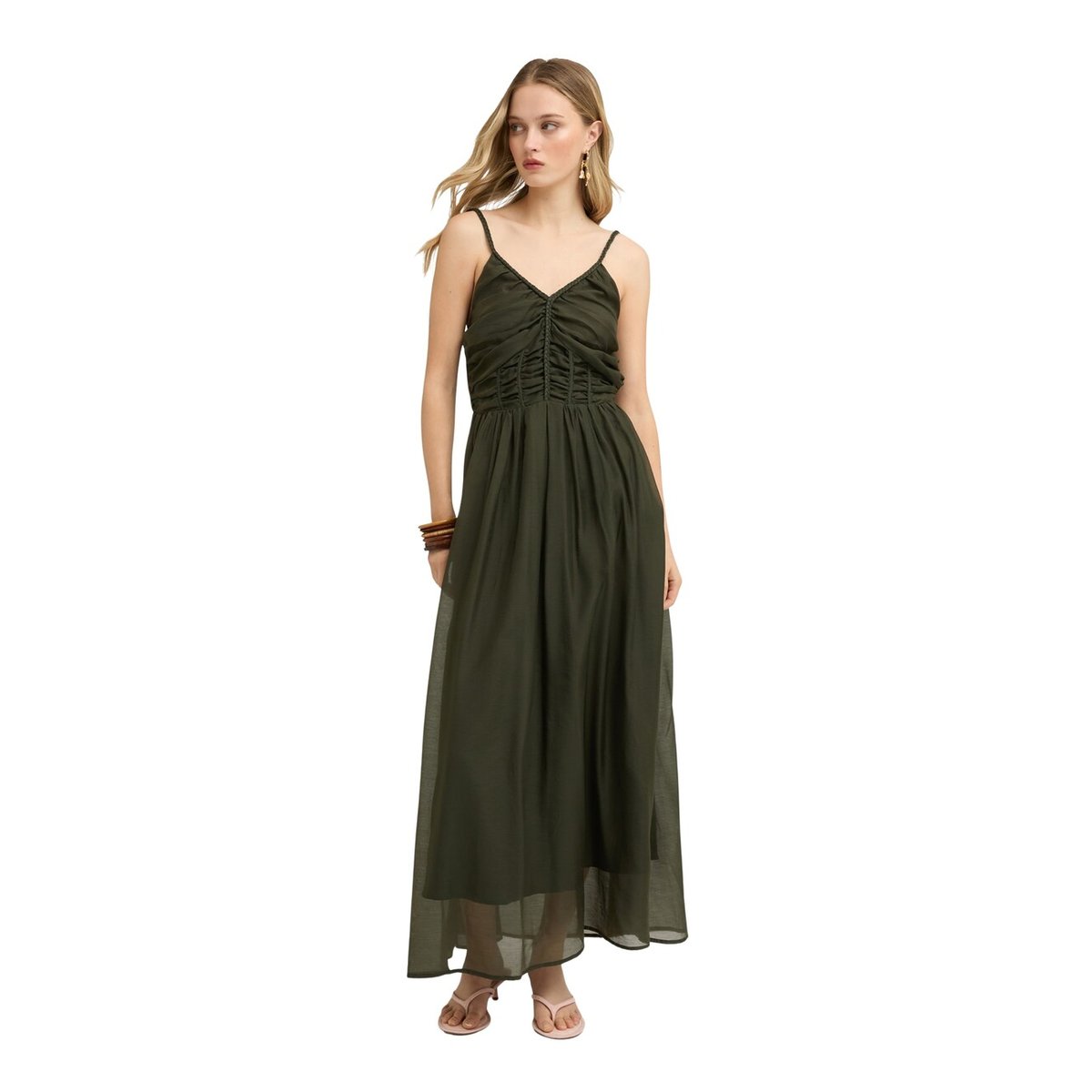 Robe longue verde militare, MOTIVI