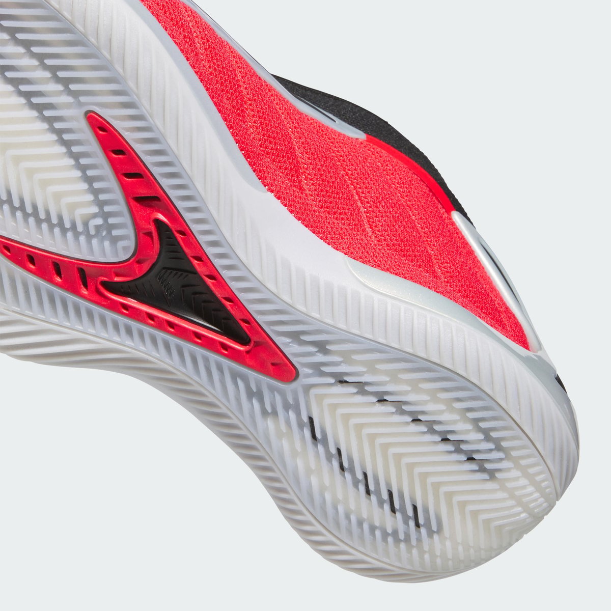 Chaussure Anthony Edwards 2 Chaussure Anthony Edwards 2 silver metallic / pure ruby / core black, adidas Performance