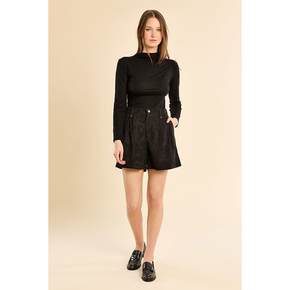 Short en velours noir, MOLLY BRACKEN