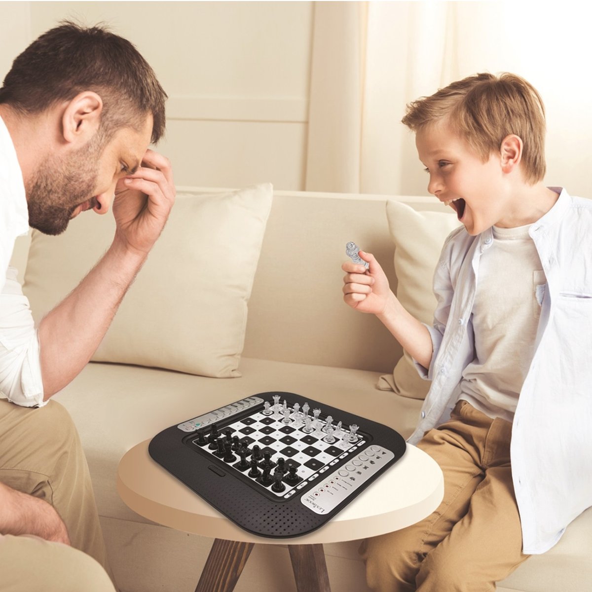 ChessMan FX jeu d'échecs magnétique & électronique noir, LEXIBOOK