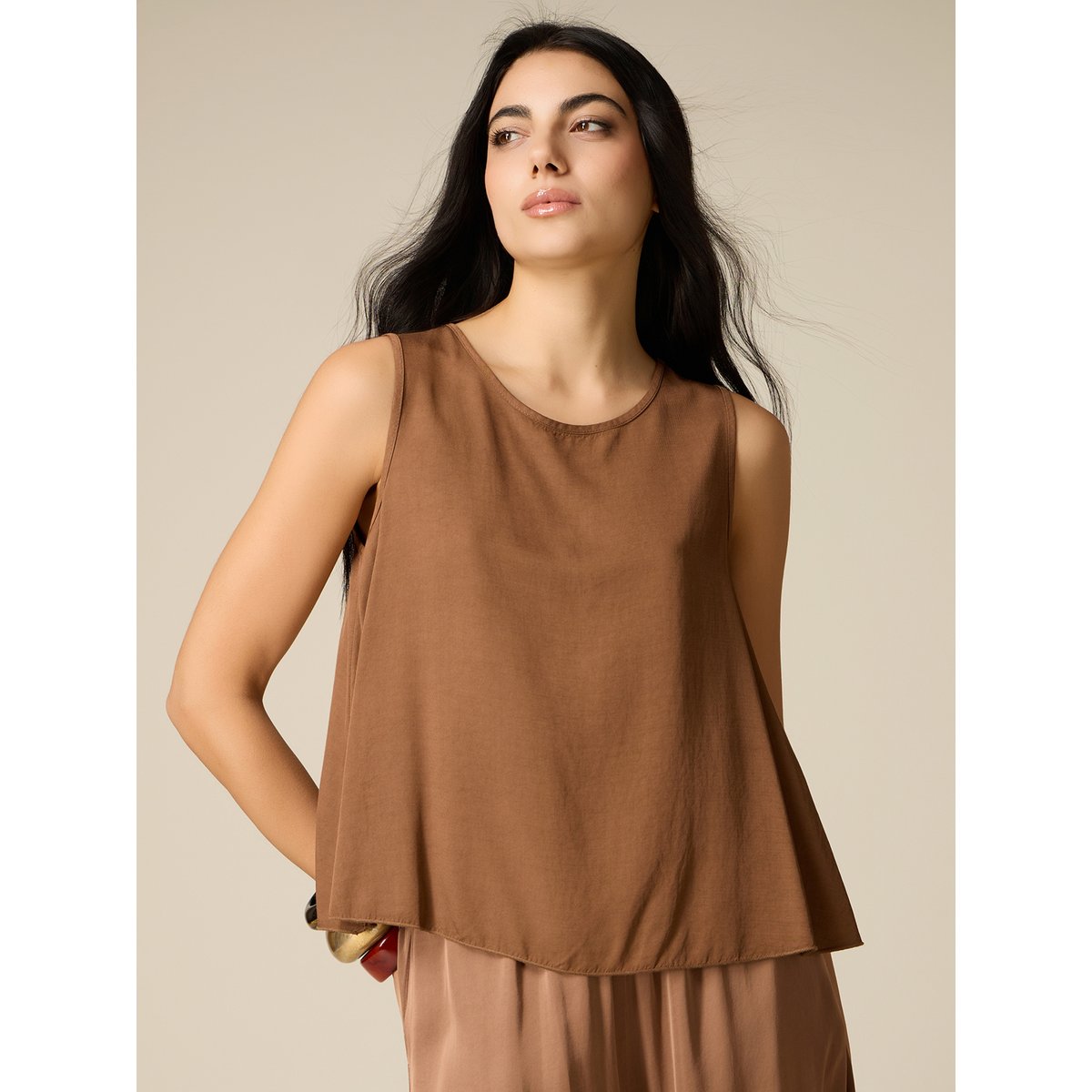 Haut sans manches marron, OLTRE