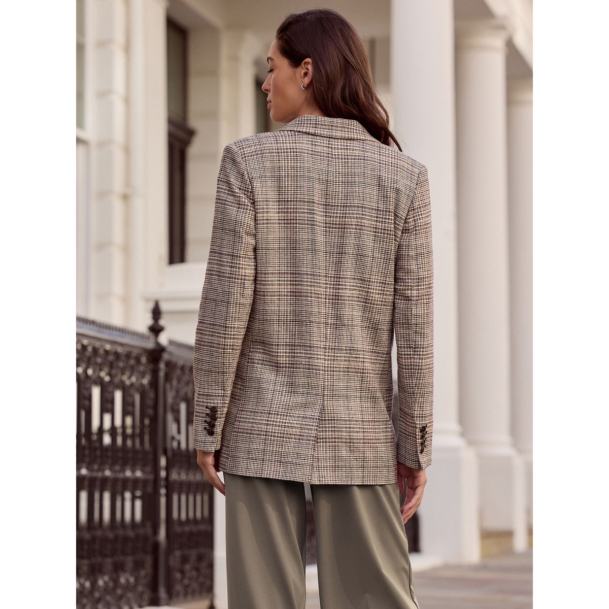Blazer à carreaux en lin boutonnage croisé marron, NEXT