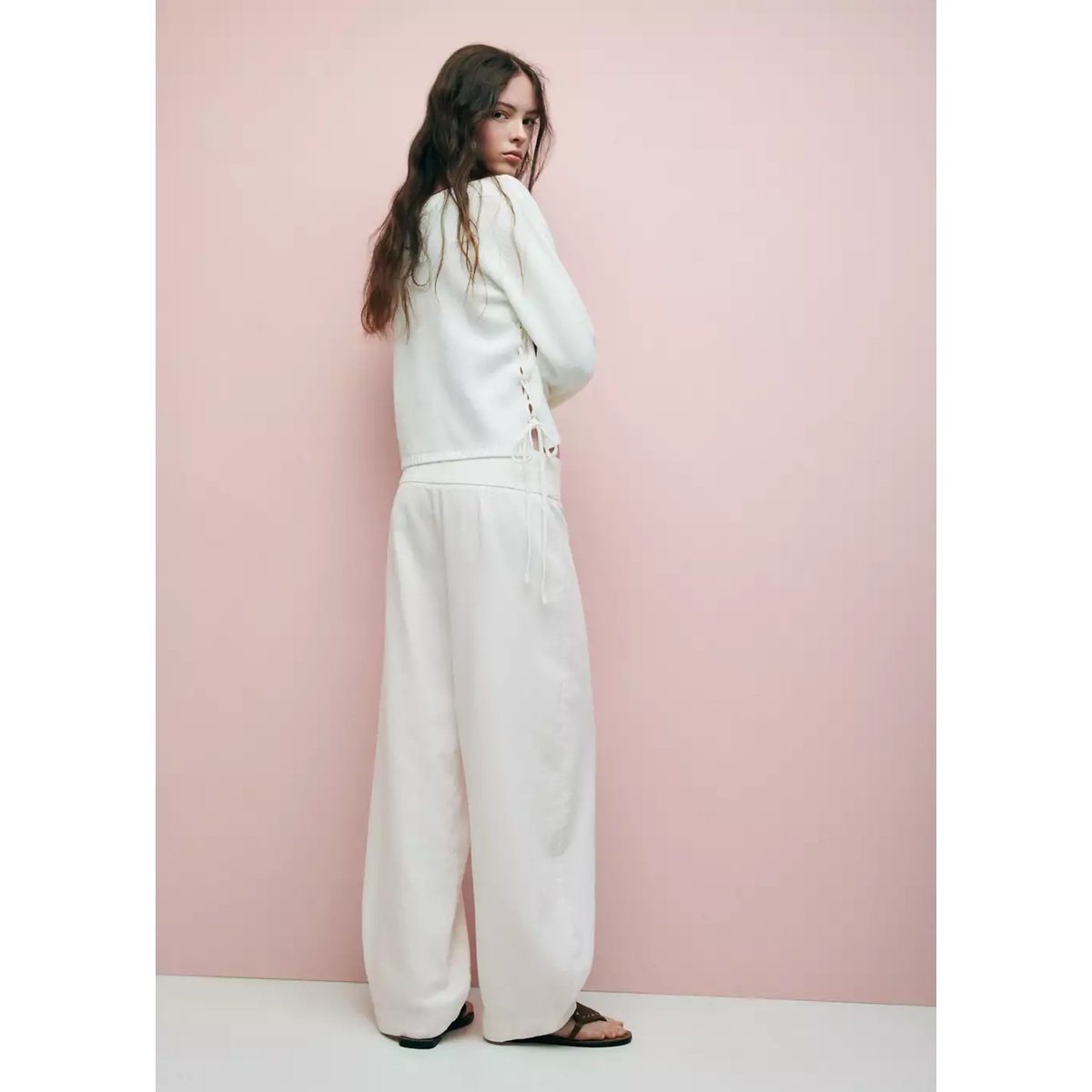 Pantalon barrel avec détail boutons blanc cassé, MANGO TEEN