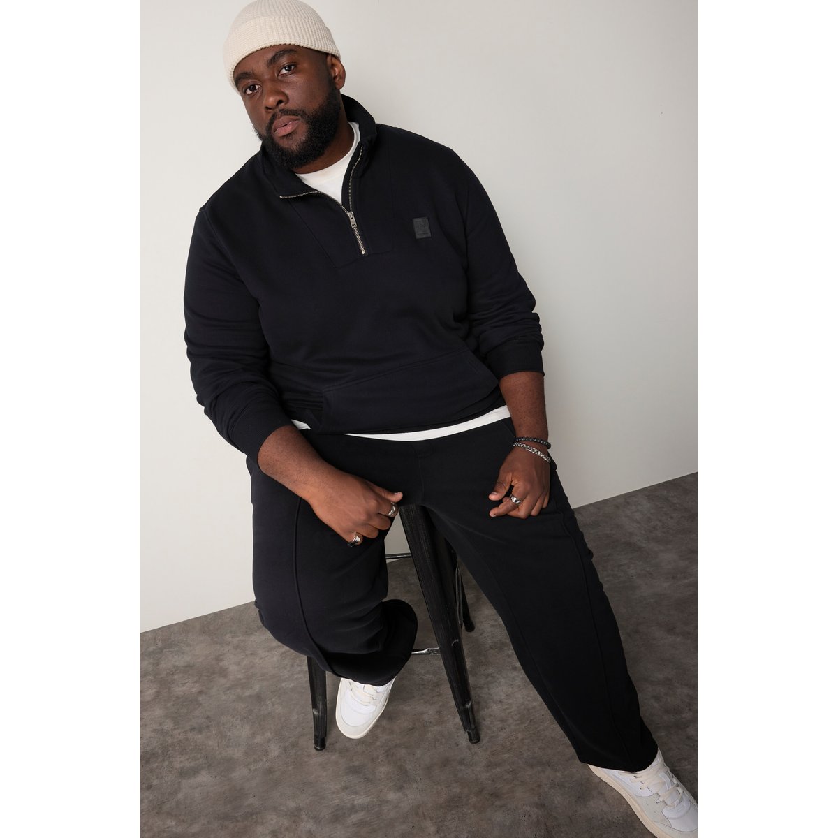 Pull en molleton, flocage noir, STHUGE