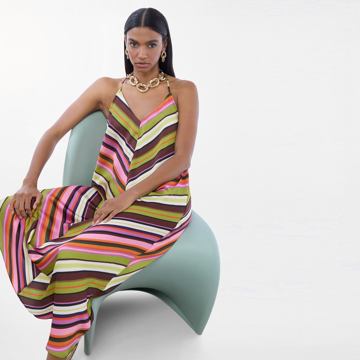 Robe longue fluide à fines bretelles rayures multicolores vert olive, LOLA CASADEMUNT