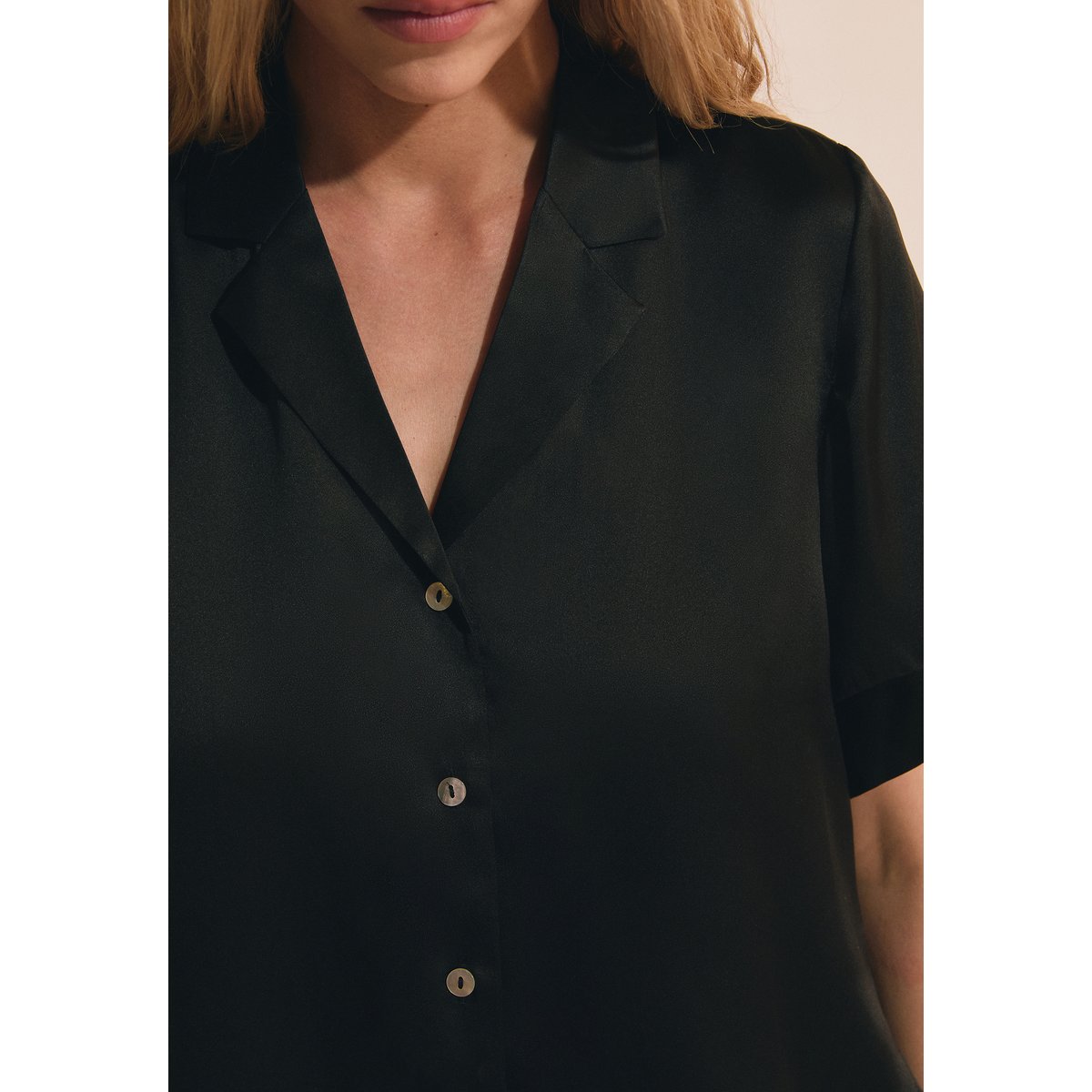 Chemise de pyjama manches courtes en soie PEARLY noir, ETAM