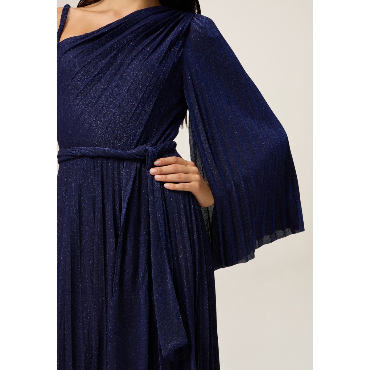 Robe asymétrique bleu, OLTRE