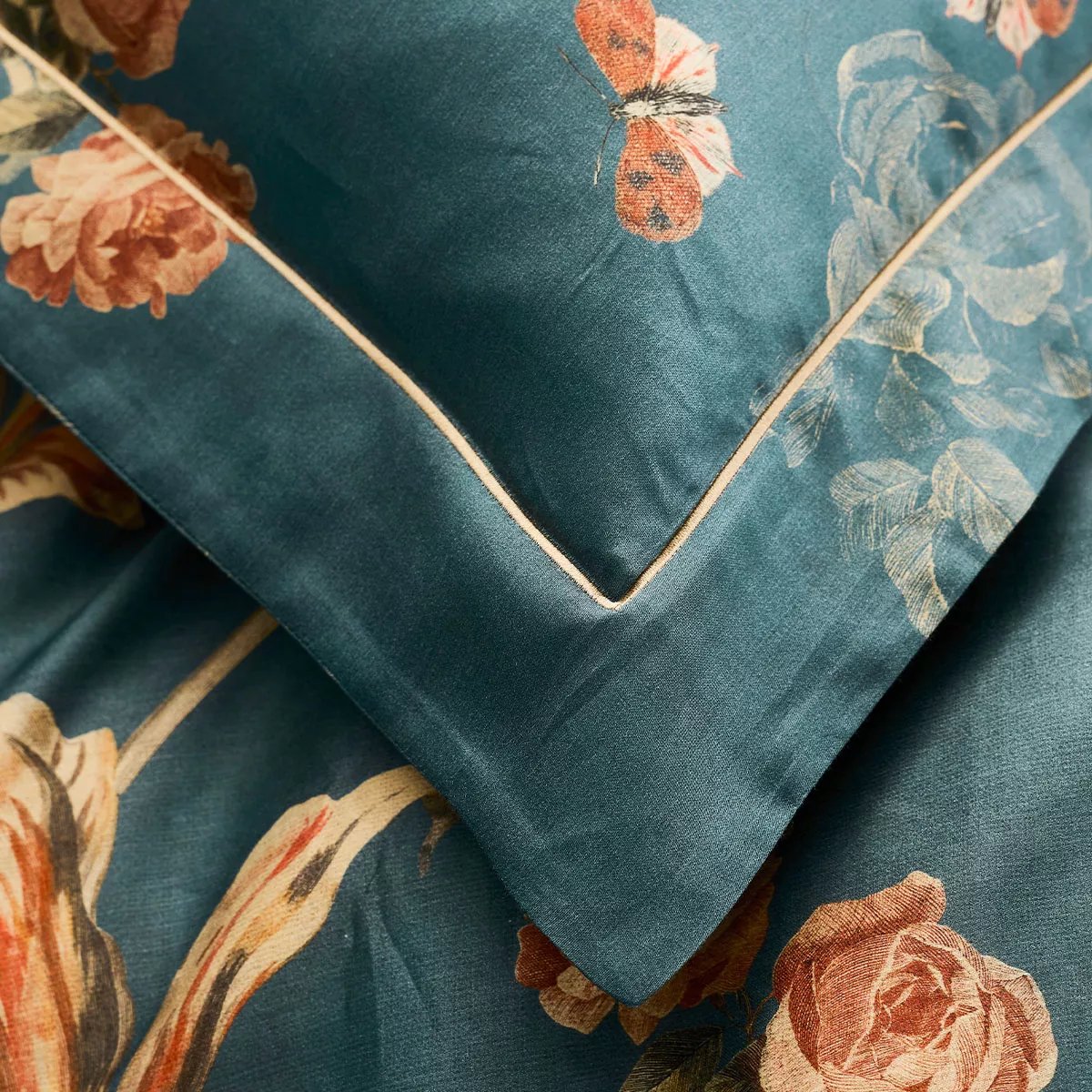 Taie d'oreiller satin de coton ROSES D'AUTOMNE vert anglais, GARNIER THIEBAUT