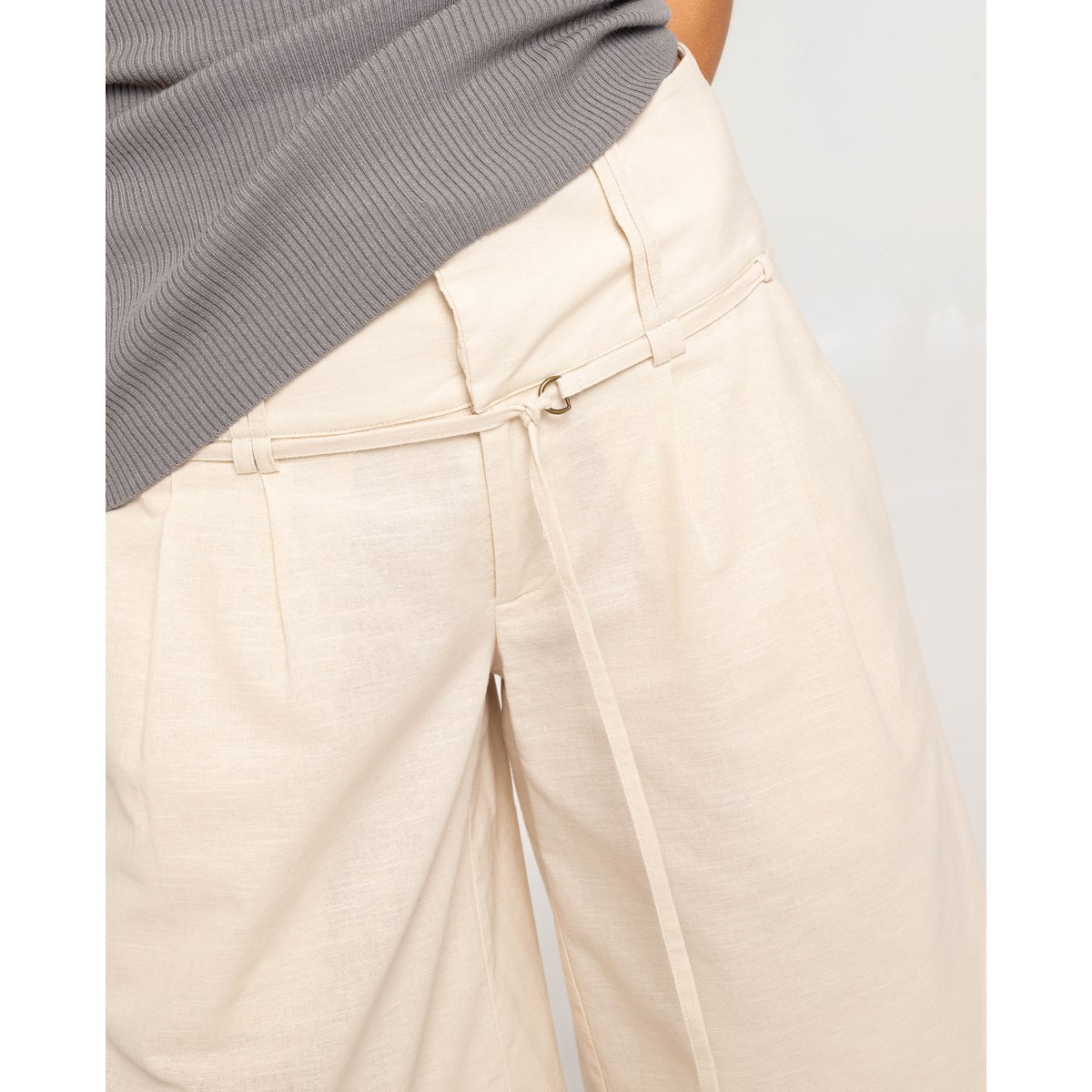 Bermuda culotte avec ceinture beige, THE-ARE