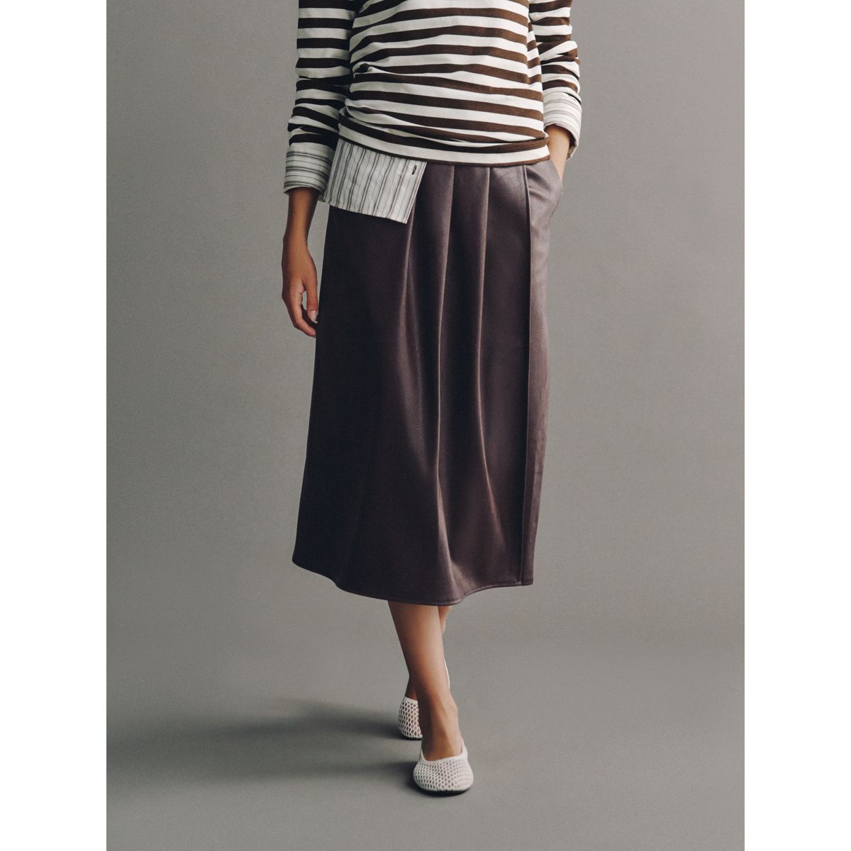Jupe kilt mi-longue en similicuir marron chocolat, NEXT