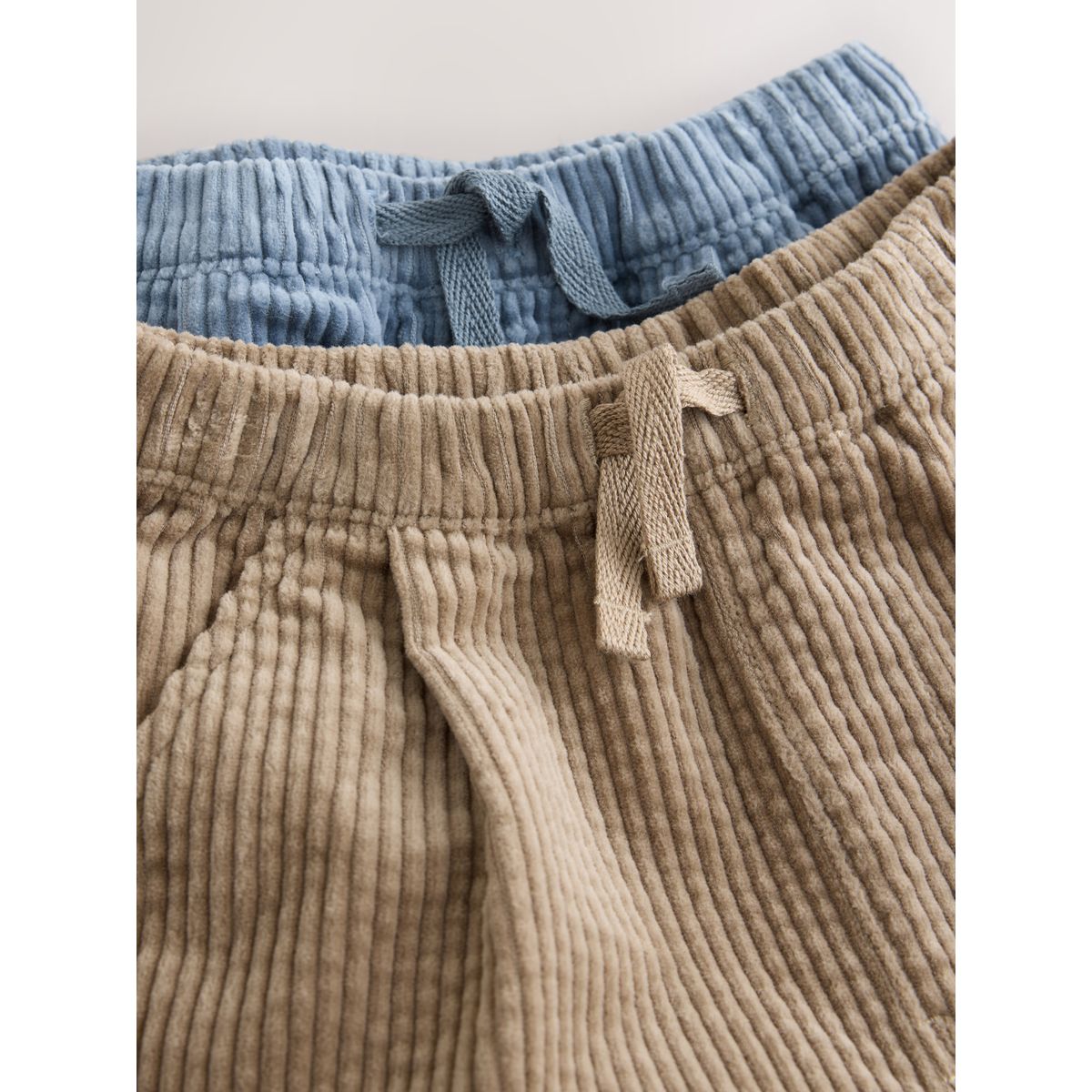 Pantalon en velours côtelé texturé, lot de 2 bleu/pierre, NEXT